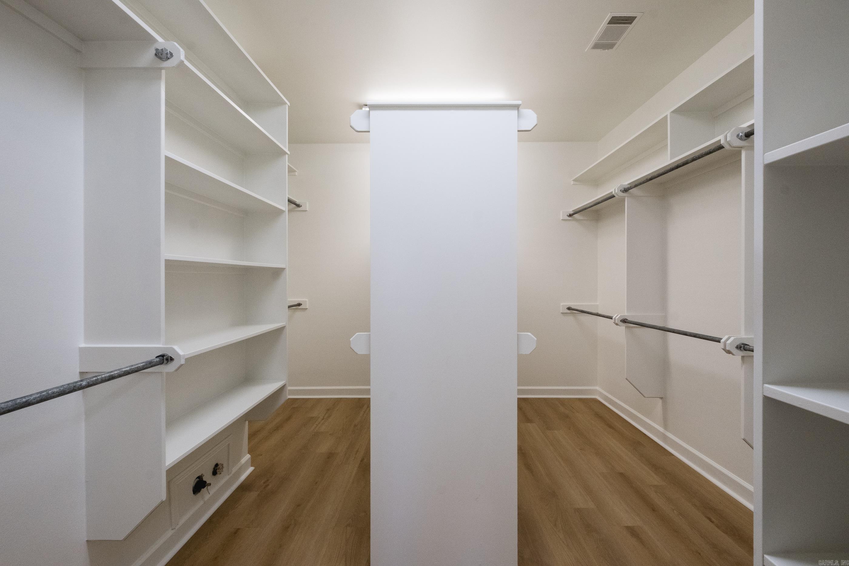 CHENAL VALLEY MARGEUAX - Residential