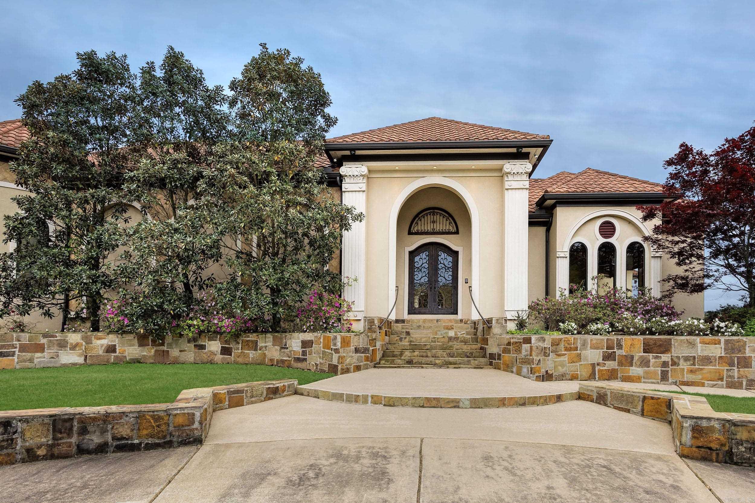 RIVER CREST ESTATES P.R.D. - Residential