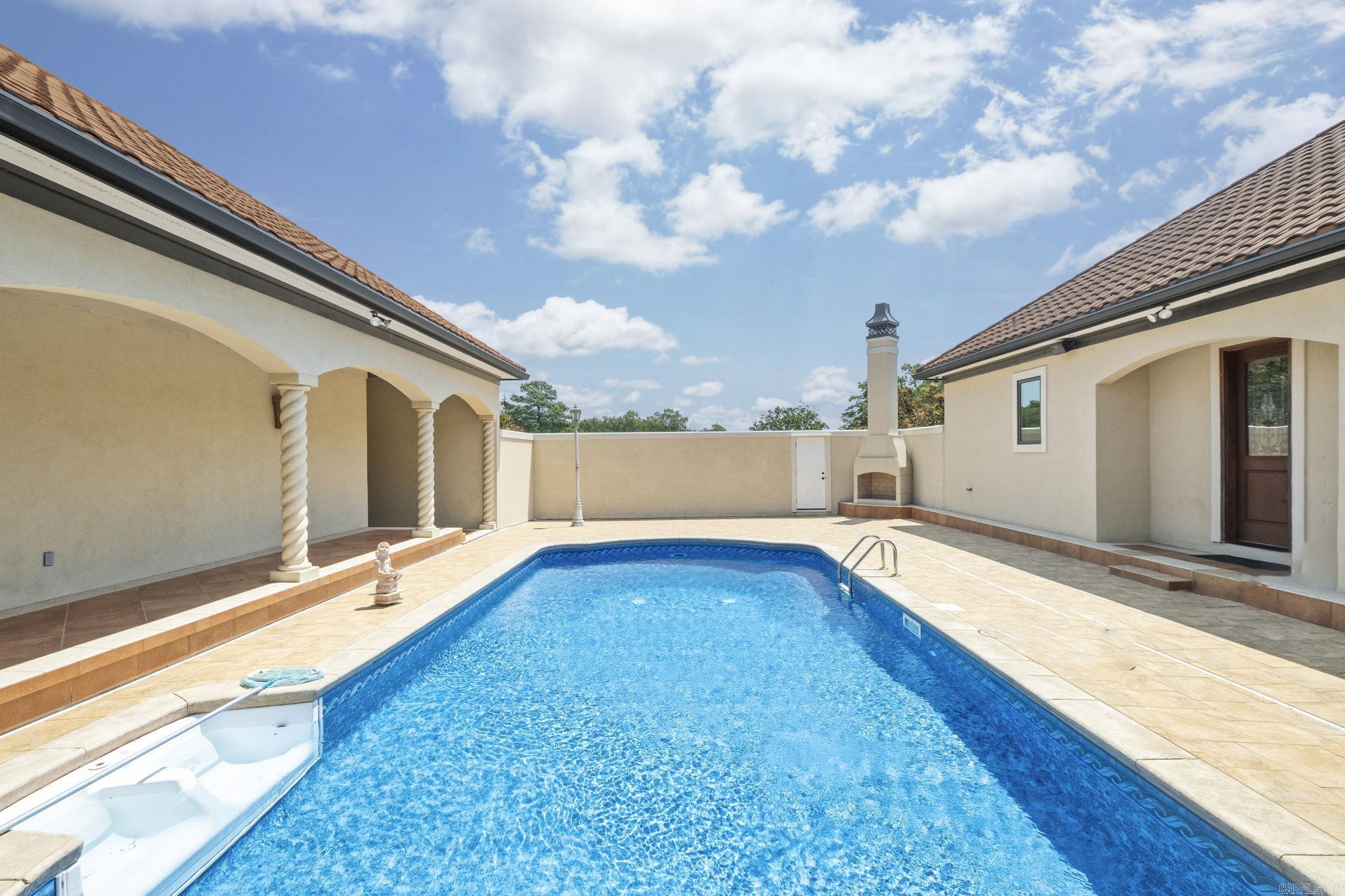 RIVER CREST ESTATES P.R.D. - Residential