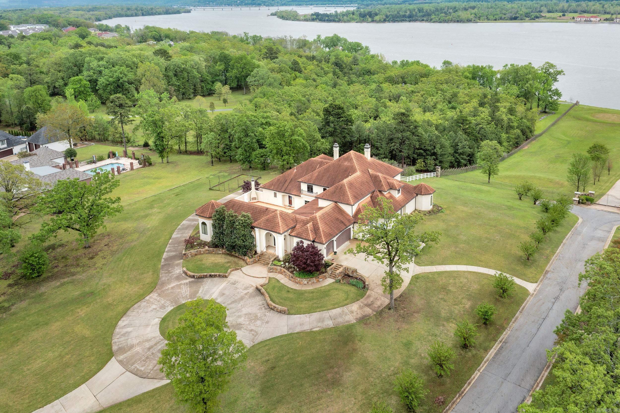 RIVER CREST ESTATES P.R.D. - Residential