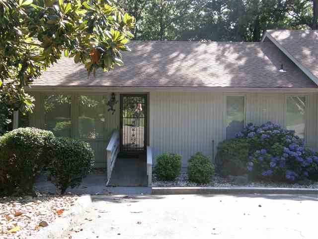 3 bedroom, 2 bath condo.