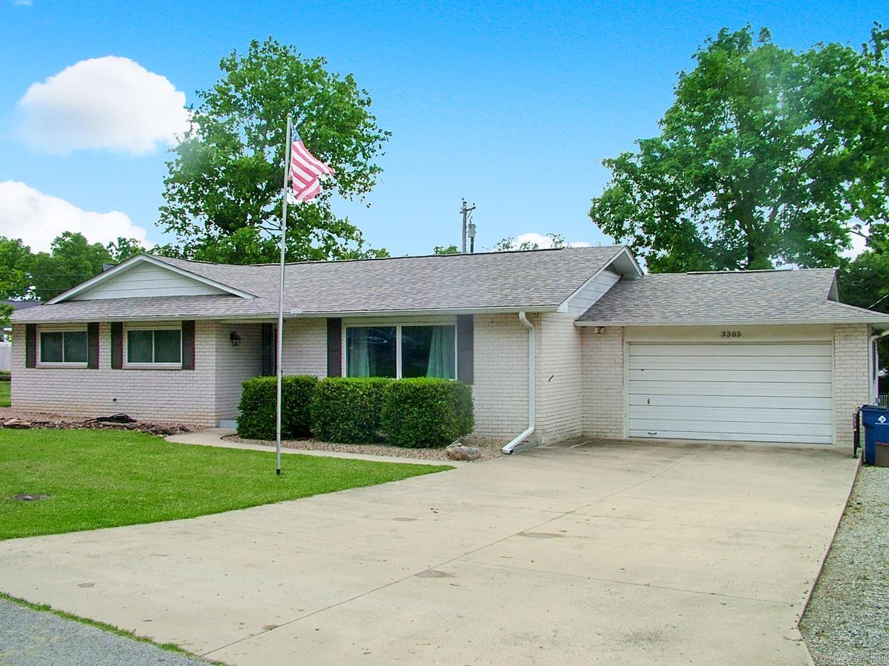 Charming 3 bed, 2 bath brick home in desirable Carlile Highland Estates — tucked on a friendly cul-de-sac with a large fenced backyard and screened sunroom. Enjoy nearby ballparks, a dog park, and walking trails for active outdoor living. Cozy up by the living room fireplace in cooler months. The kitchen features custom cabinetry and granite countertops, ideal for everyday meals and entertaining. Convenient shopping close by: Walmart, Aldi, Home Depot, and Lowe’s just minutes away. Perfect for families, retirees, or anyone seeking comfort and convenience. Schedule a showing today!