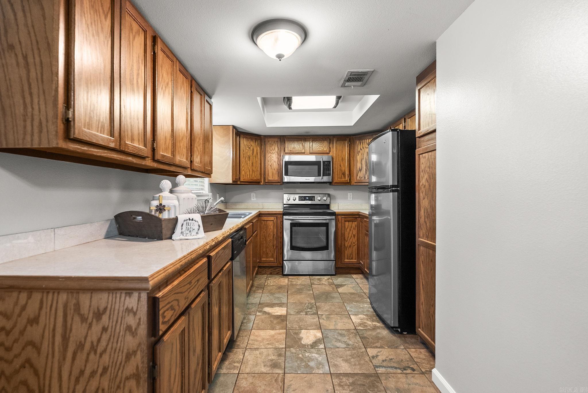 TANGLEWOOD - Residential