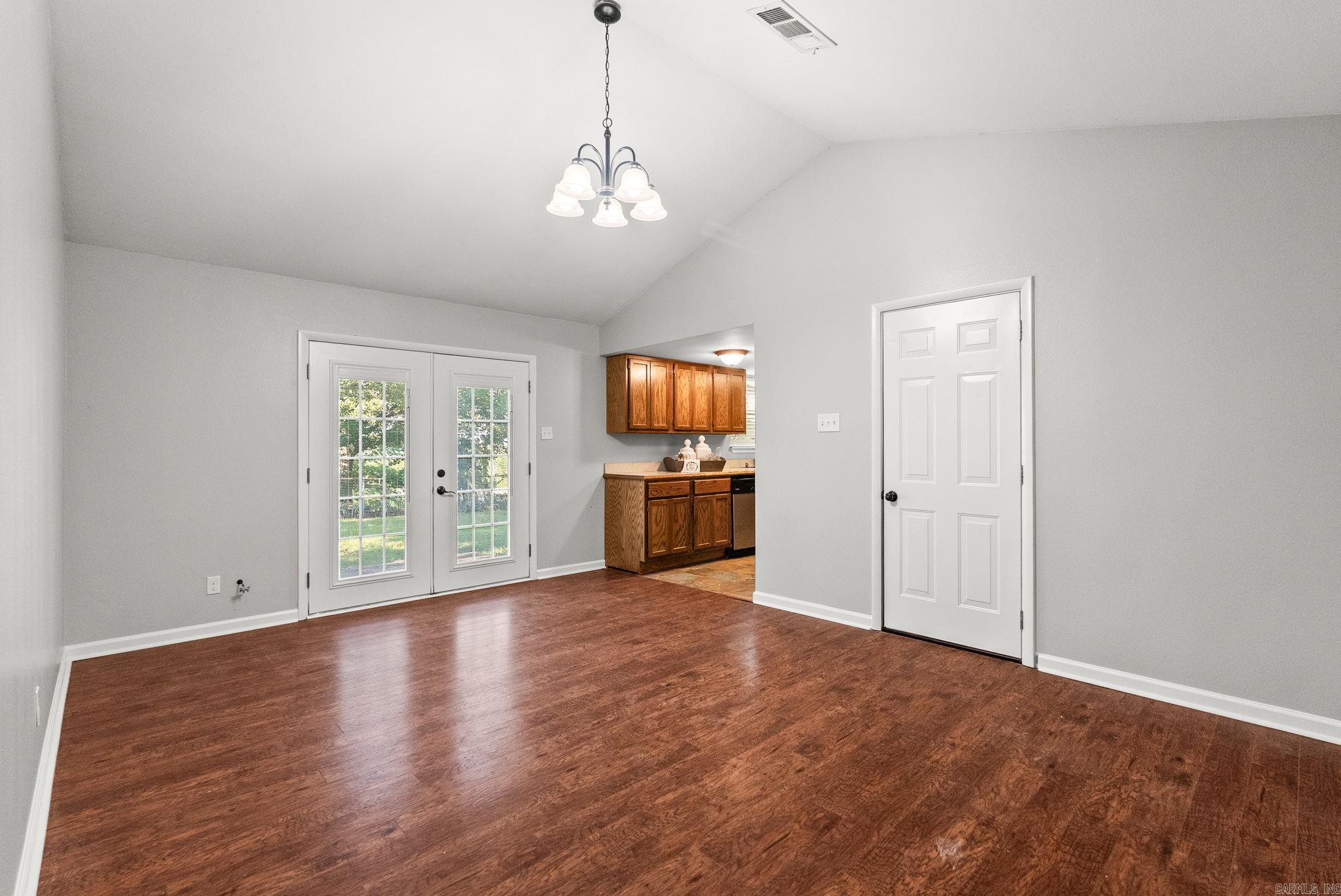 TANGLEWOOD - Residential