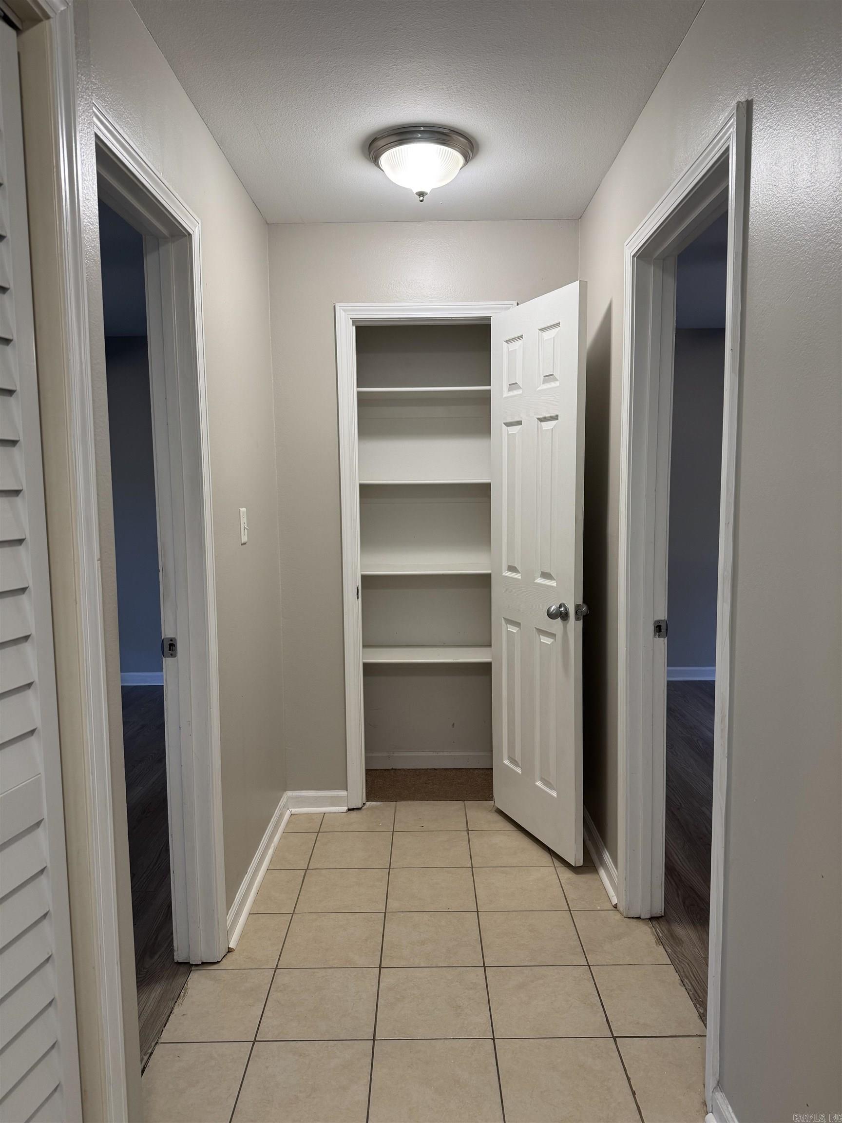 OLD MEADOWS - Residential