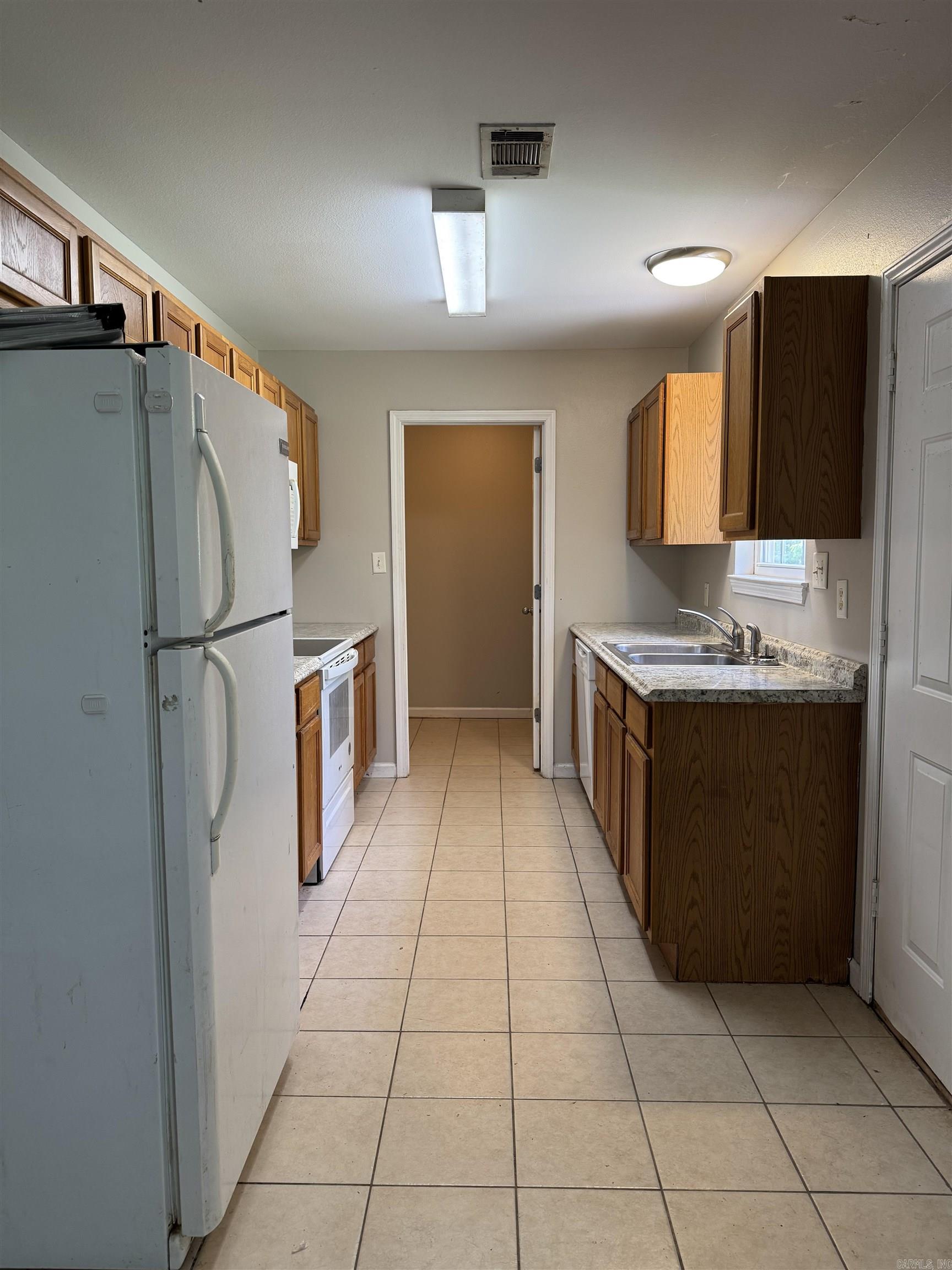 OLD MEADOWS - Residential