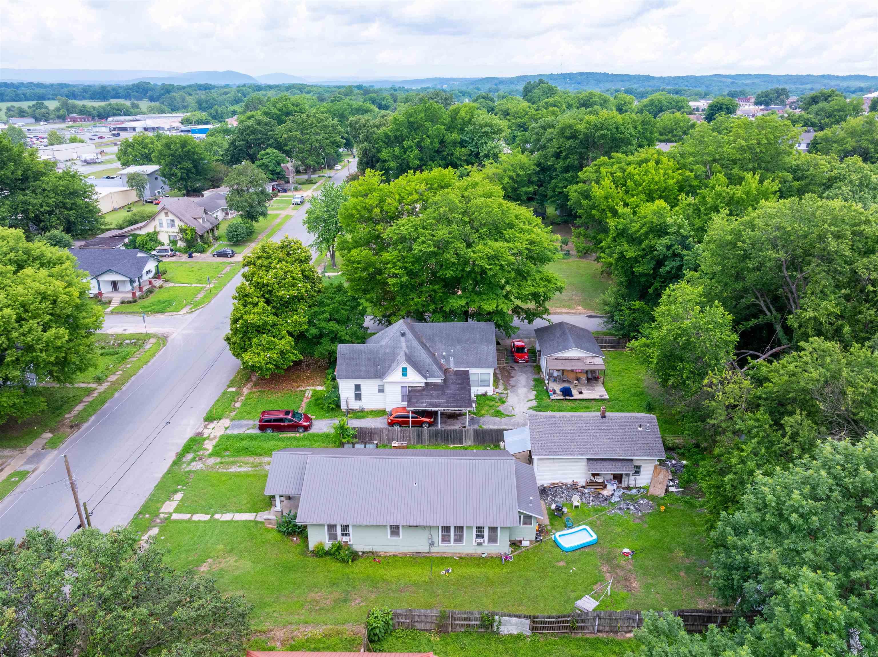MAXFIELD SOUTHERN - Residential