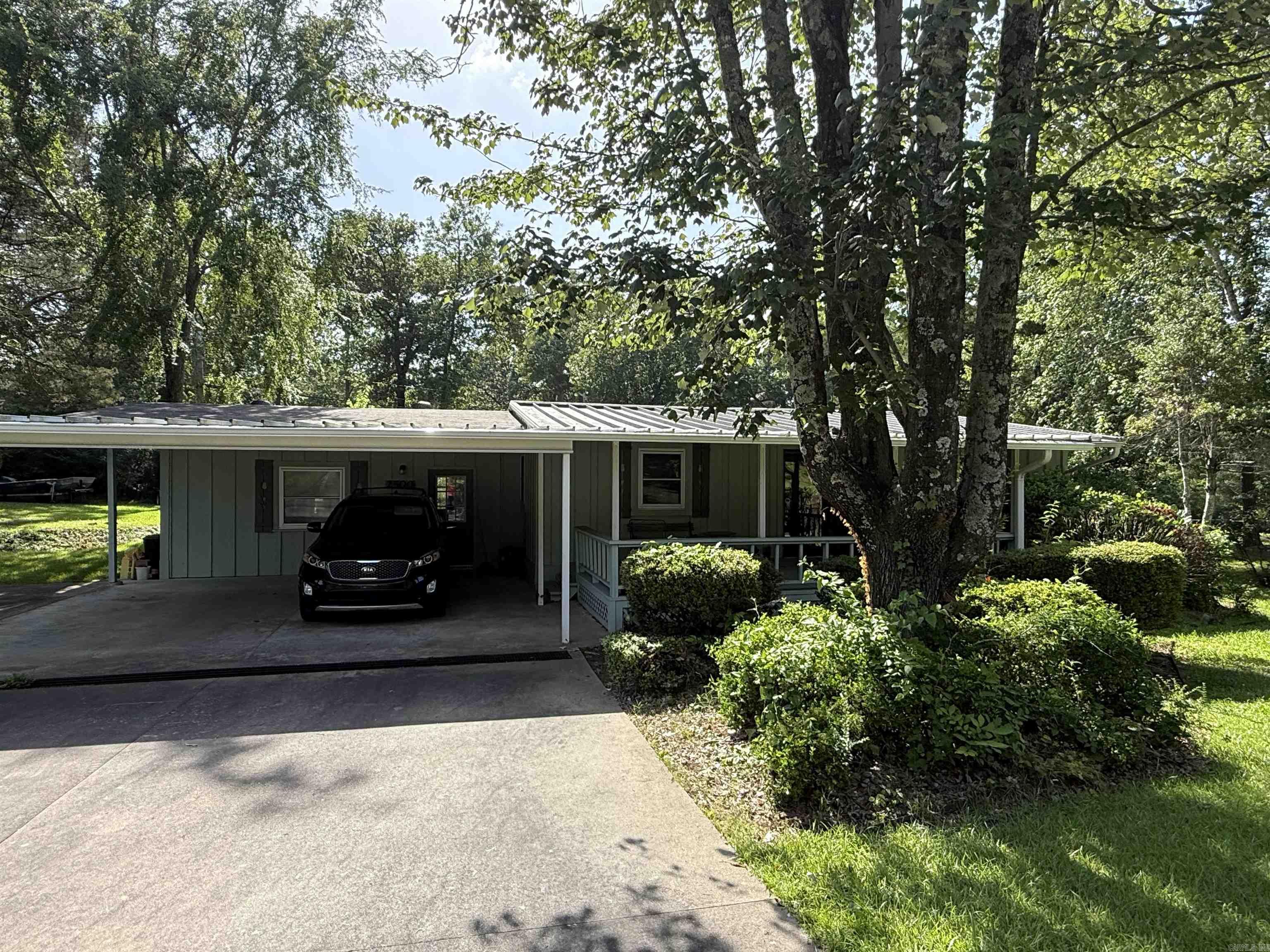 BASS BAY - Residential