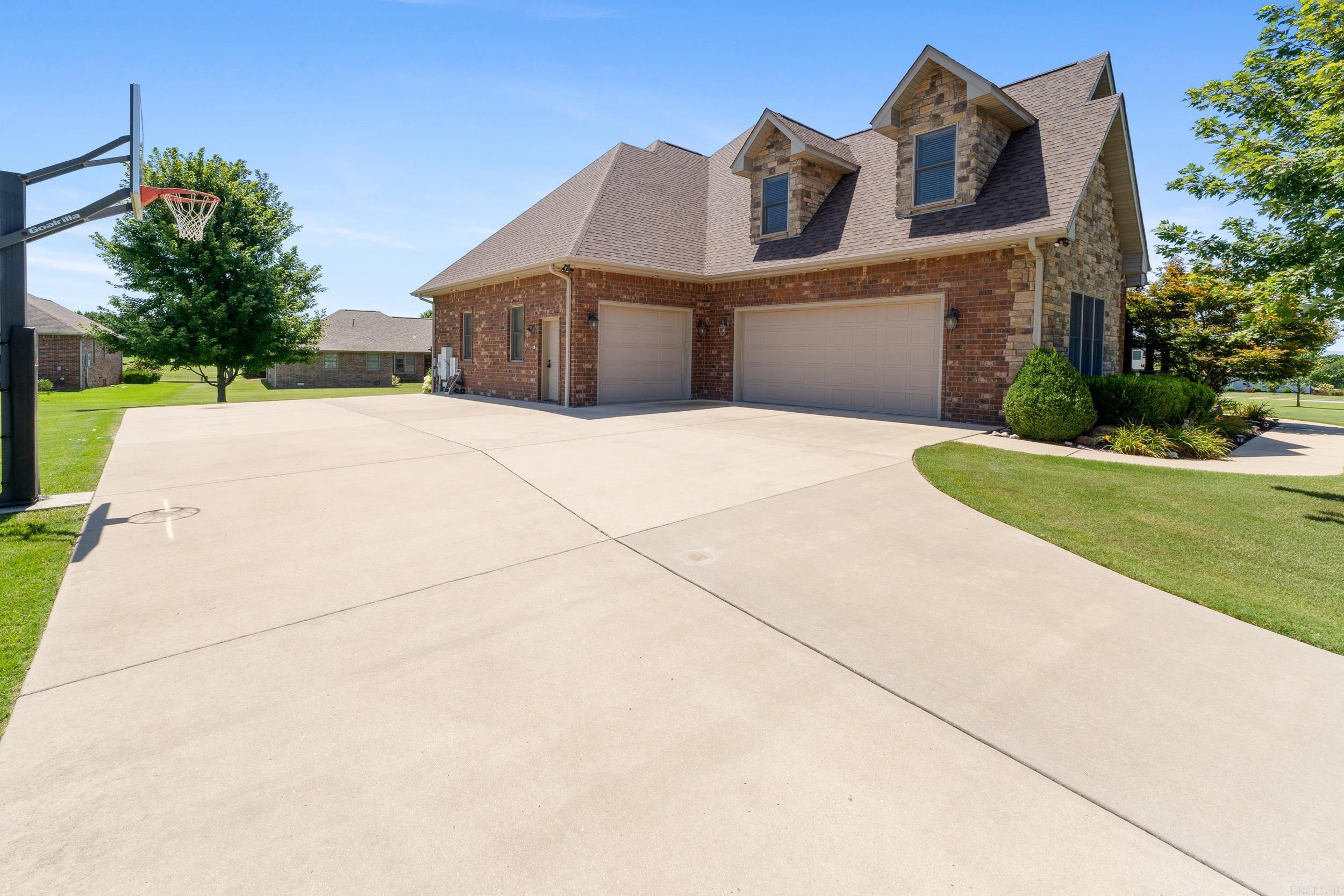 BIG CREEK ESTATES - Residential
