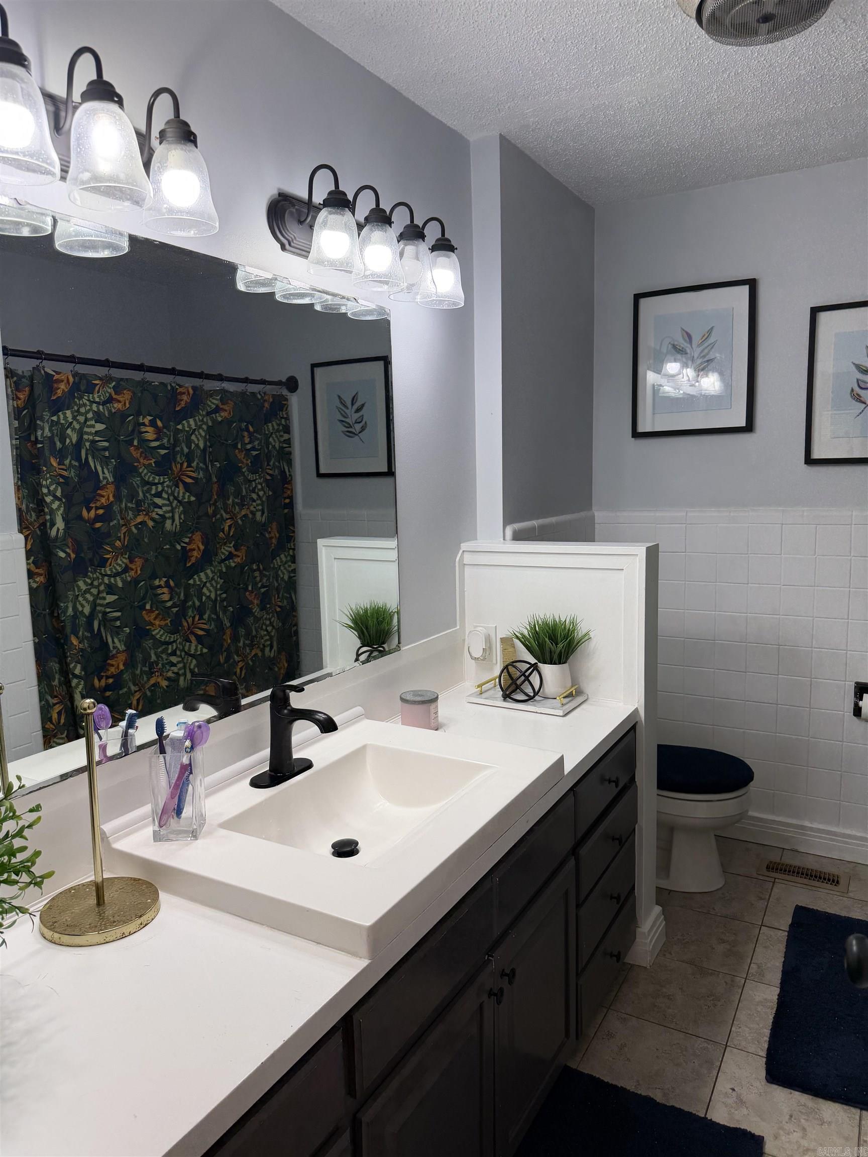 TANGLEWOOD - Residential