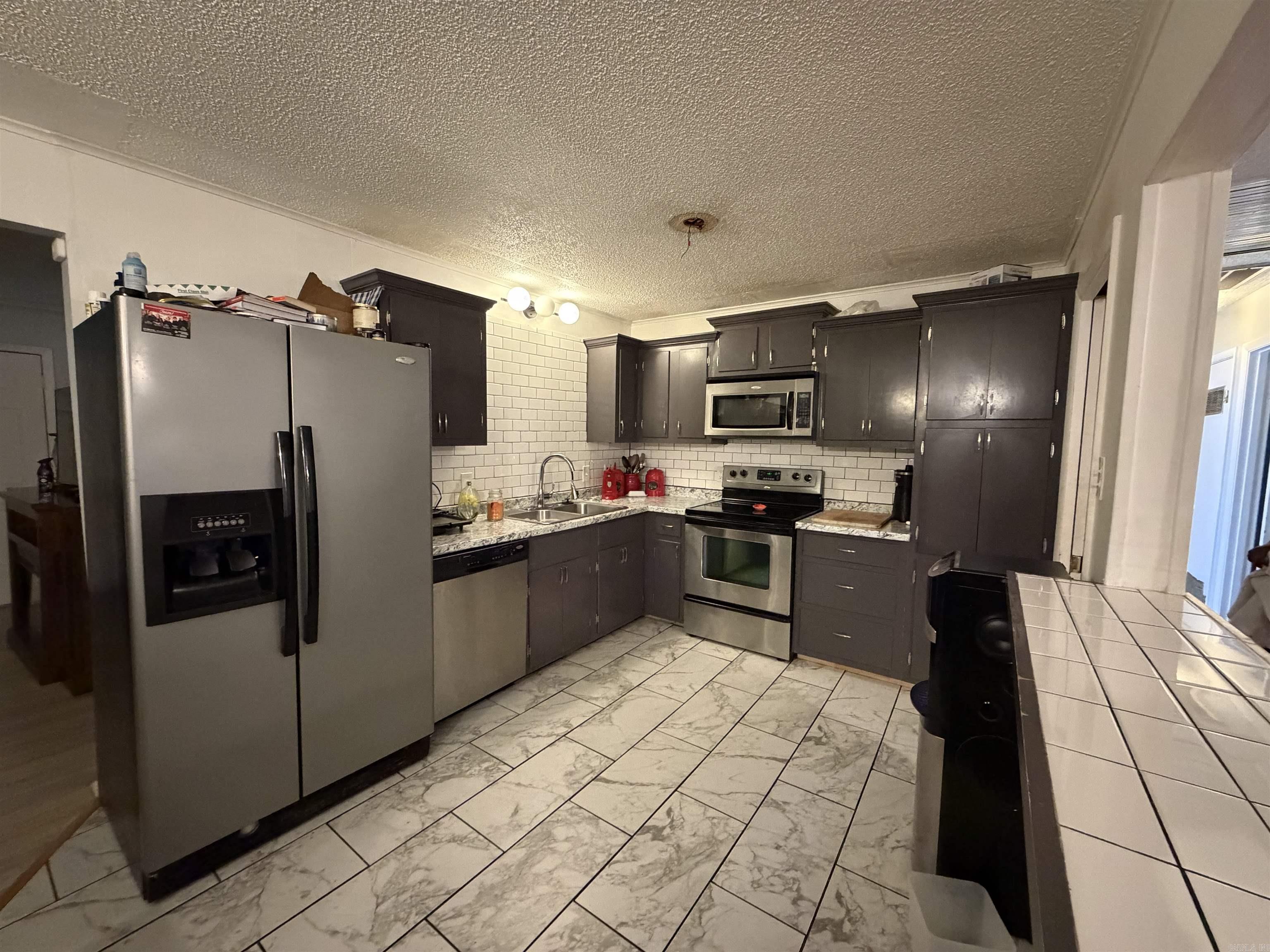 TANGLEWOOD - Residential