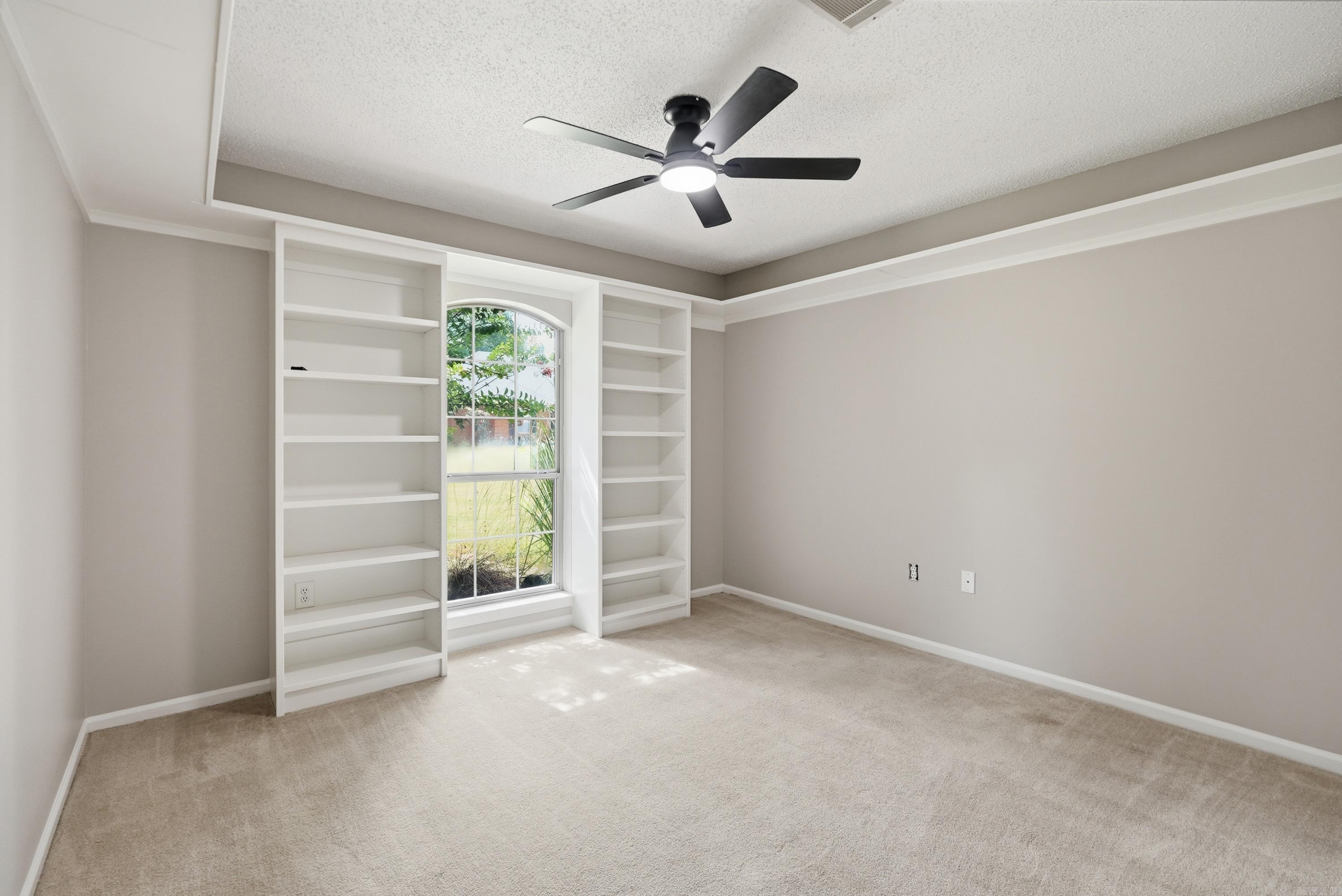 ST CHARLES PLACE - Residential