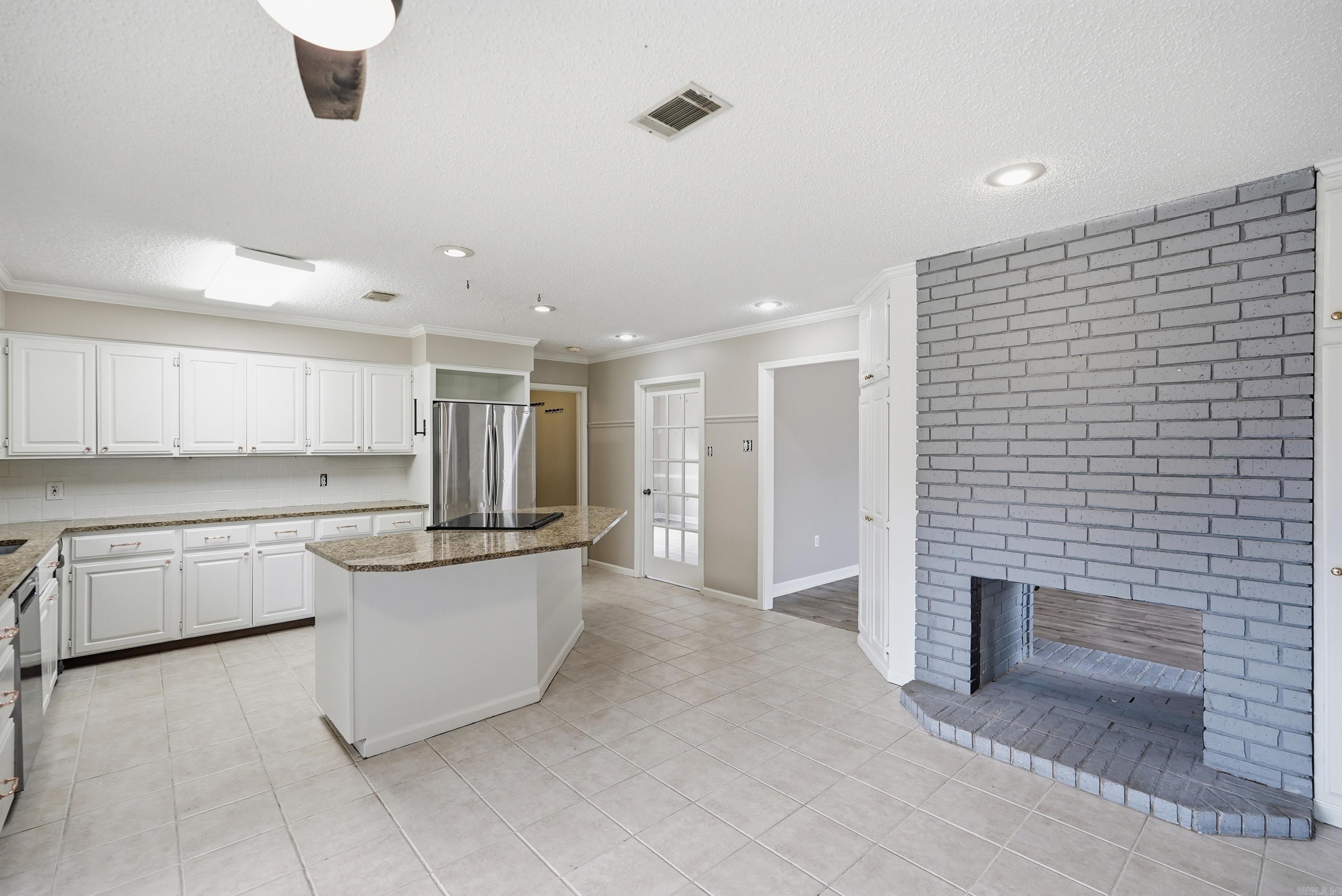 ST CHARLES PLACE - Residential