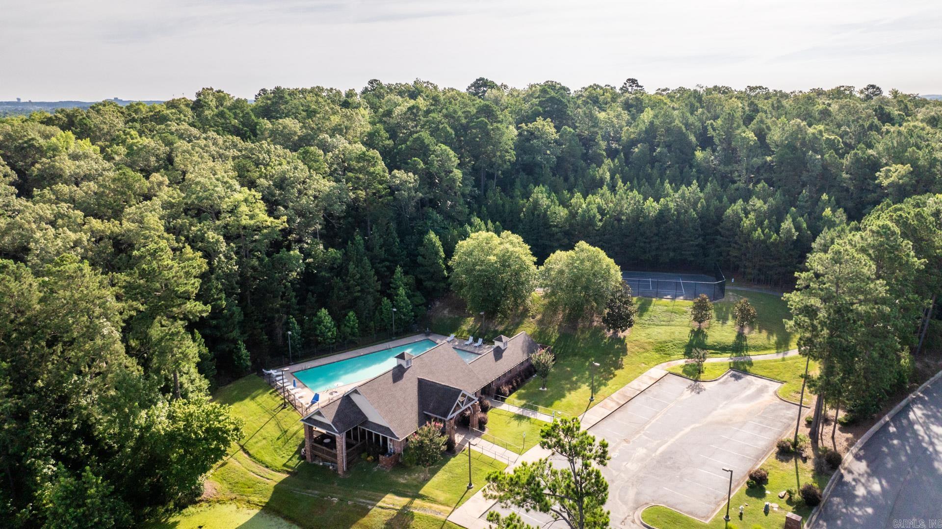 SIENNA LAKE - Residential