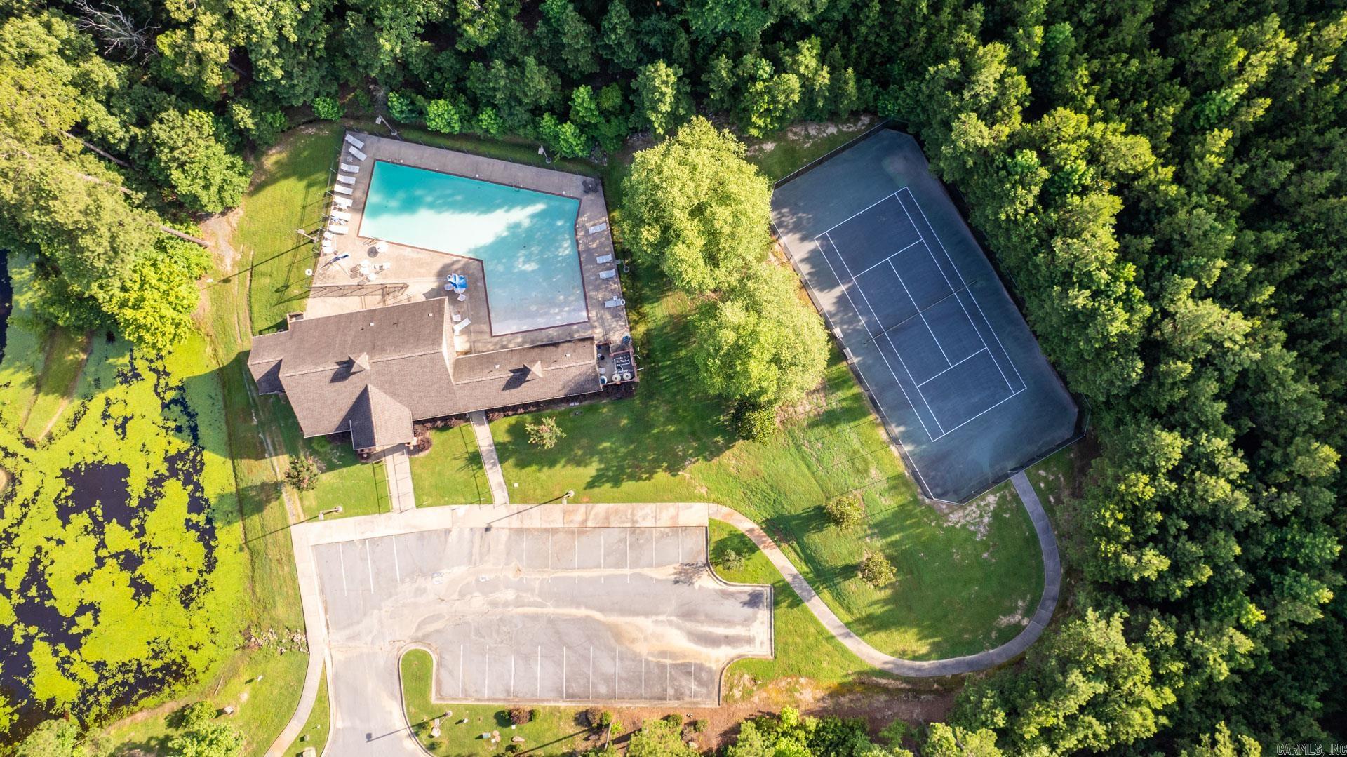 SIENNA LAKE - Residential