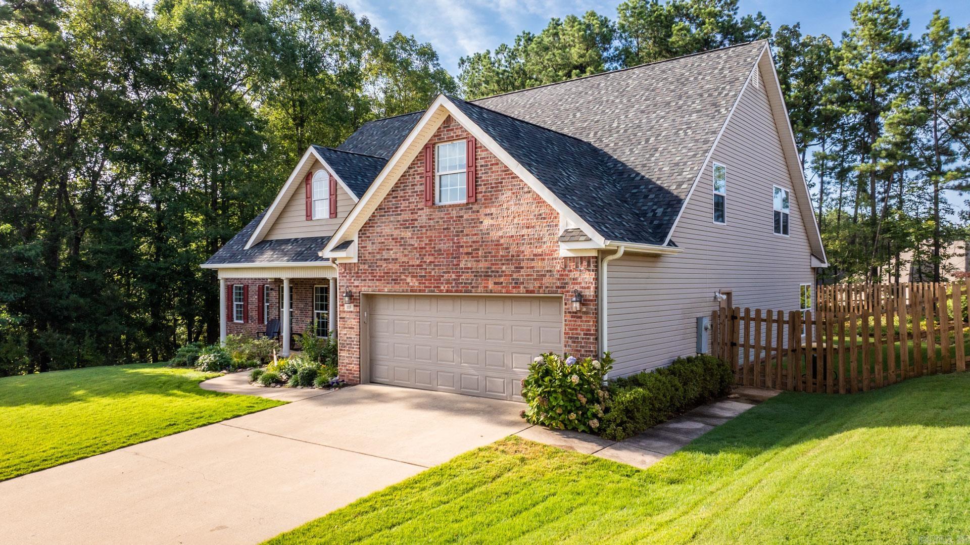 SIENNA LAKE - Residential