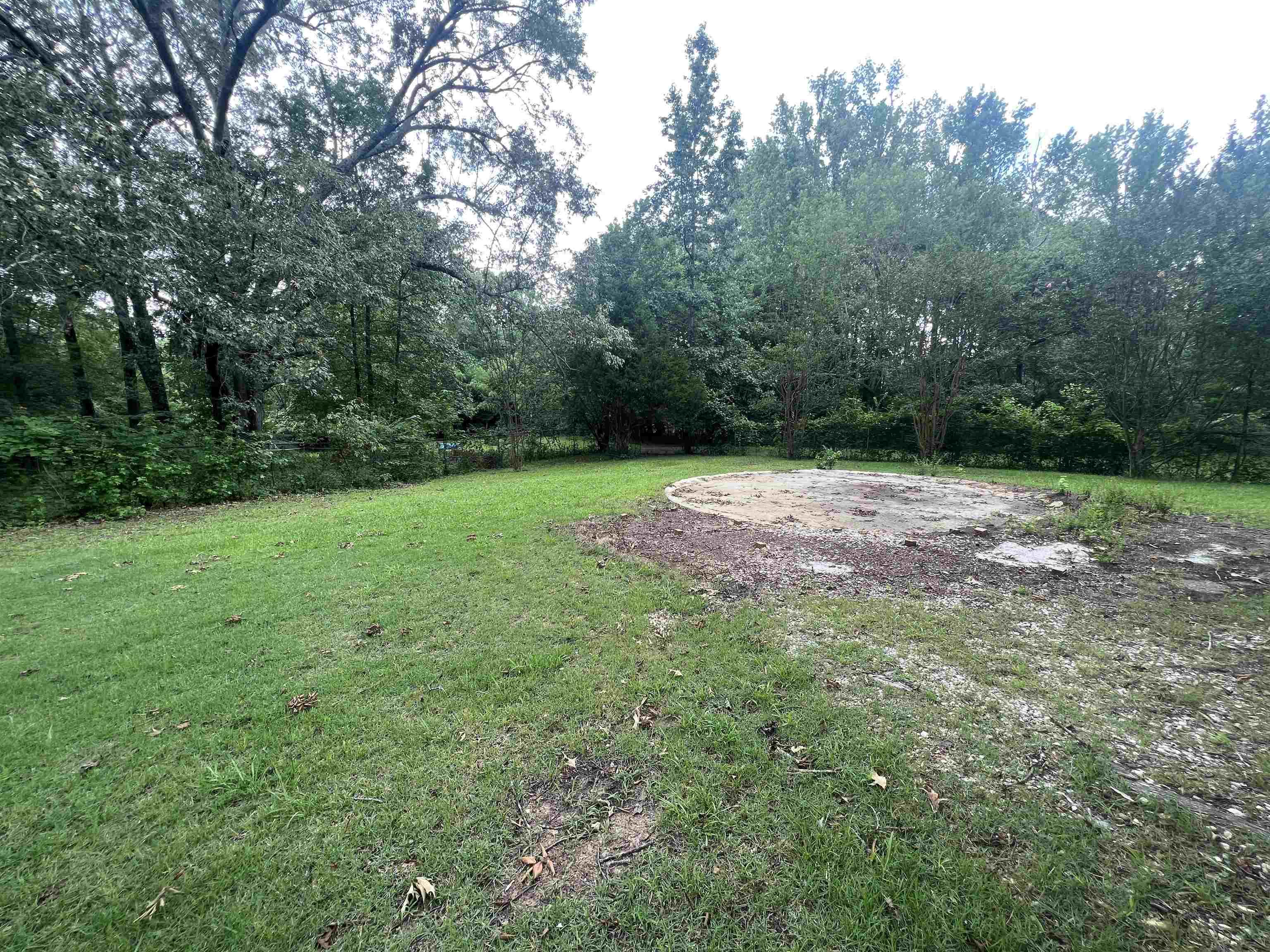 EAST MEADOW - Residential
