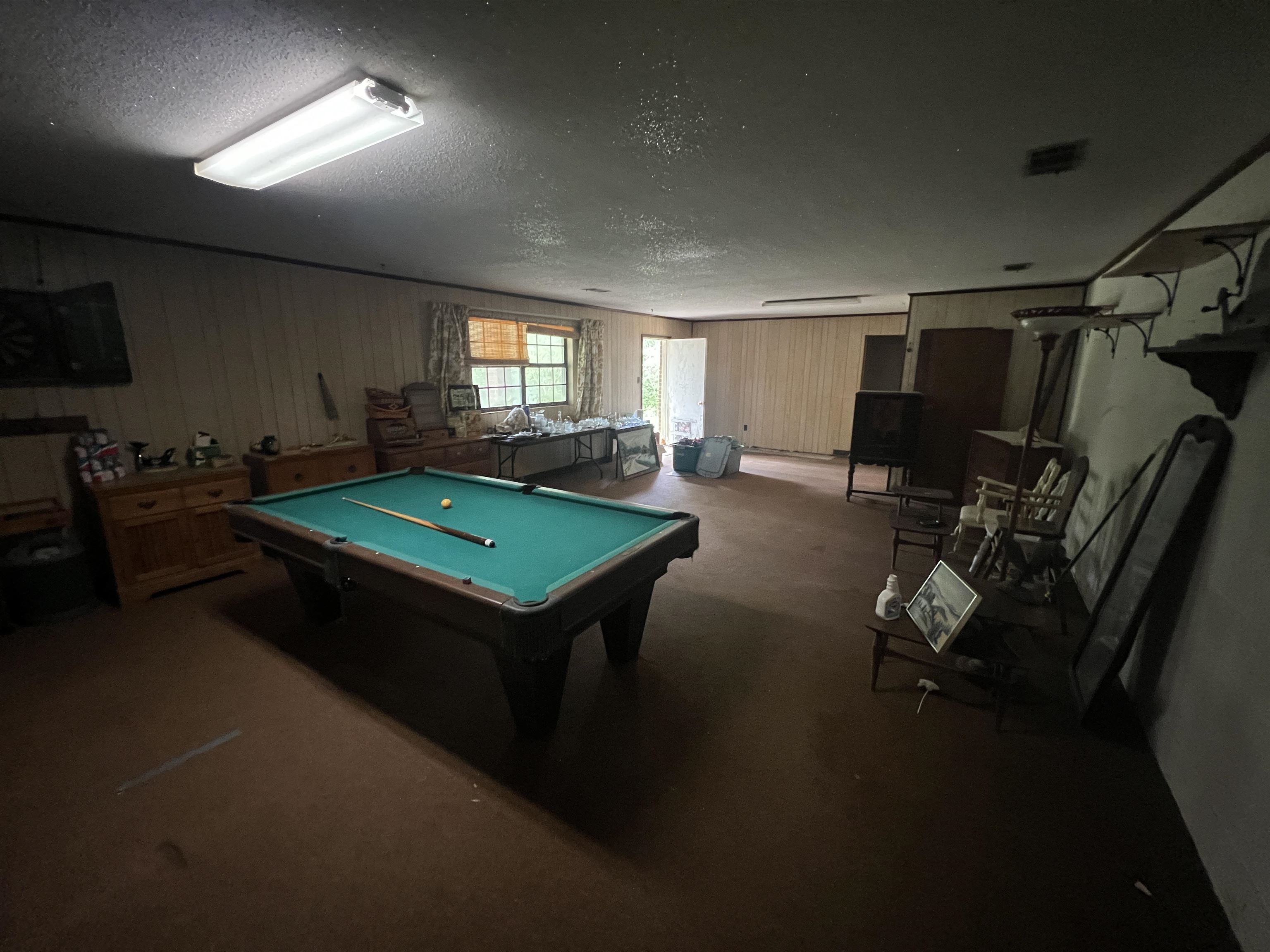 EAST MEADOW - Residential