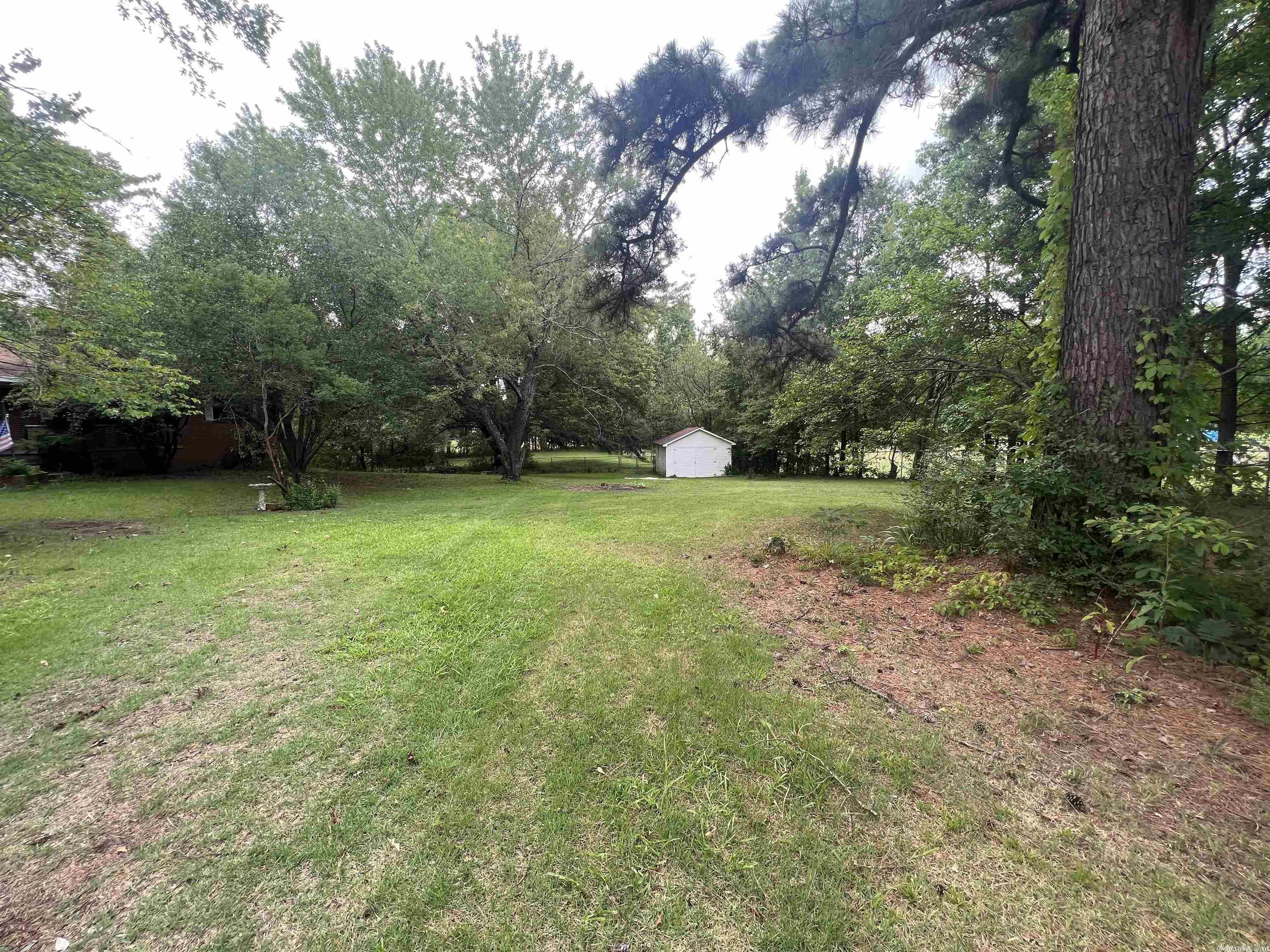 EAST MEADOW - Residential