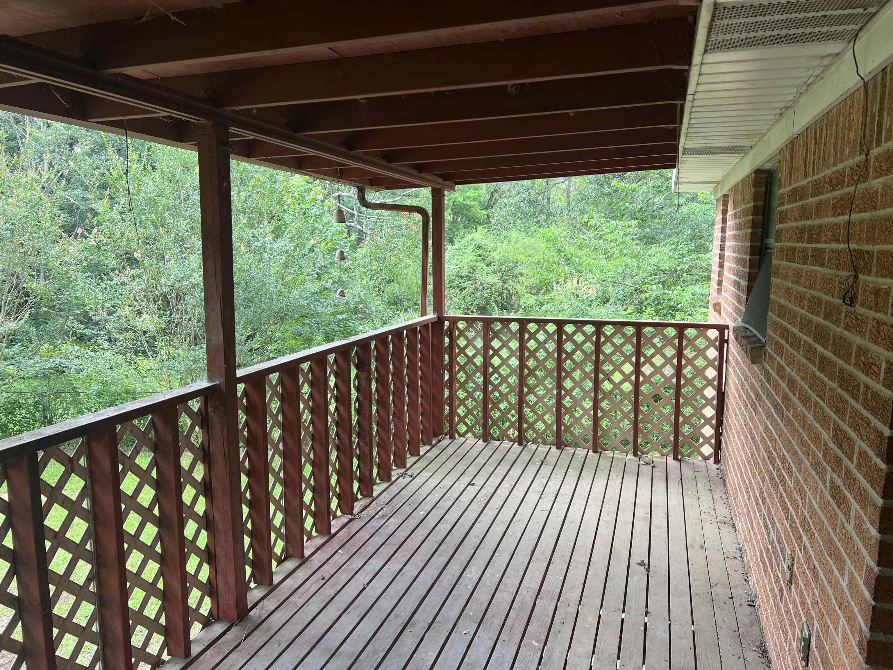 EAST MEADOW - Residential