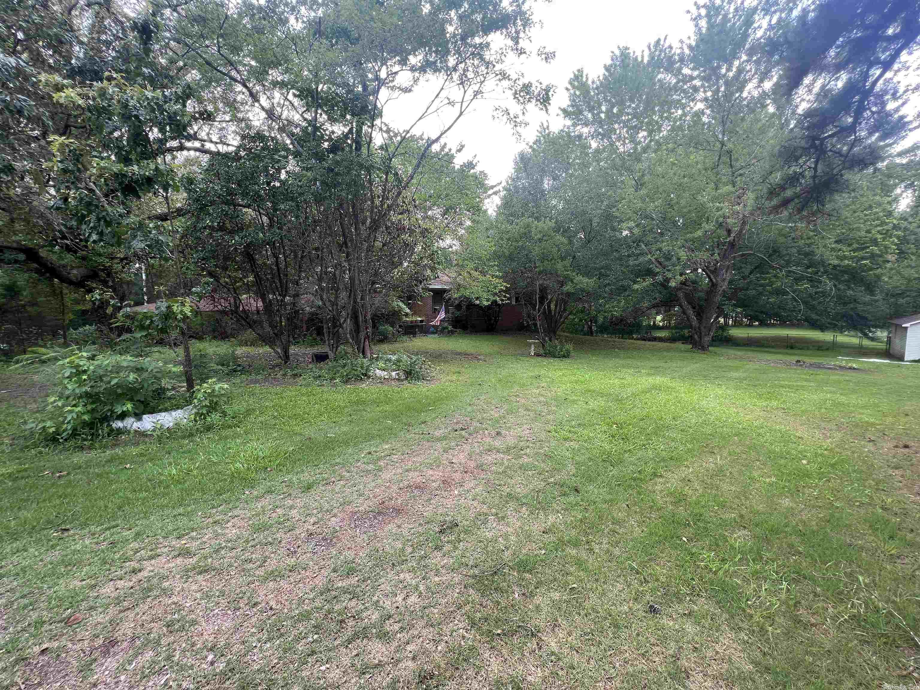EAST MEADOW - Residential
