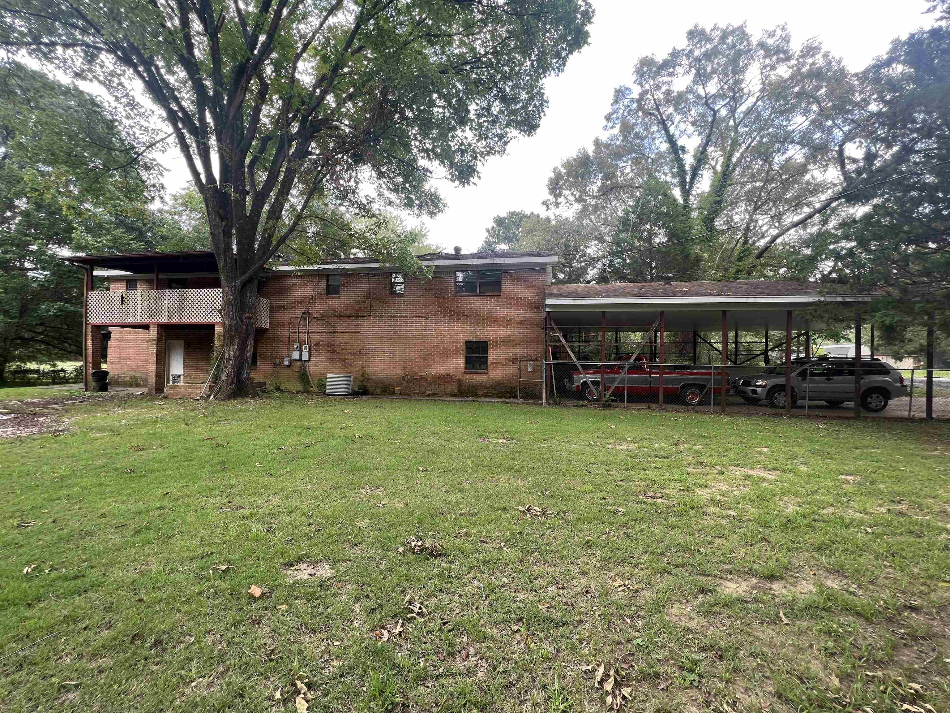 EAST MEADOW - Residential
