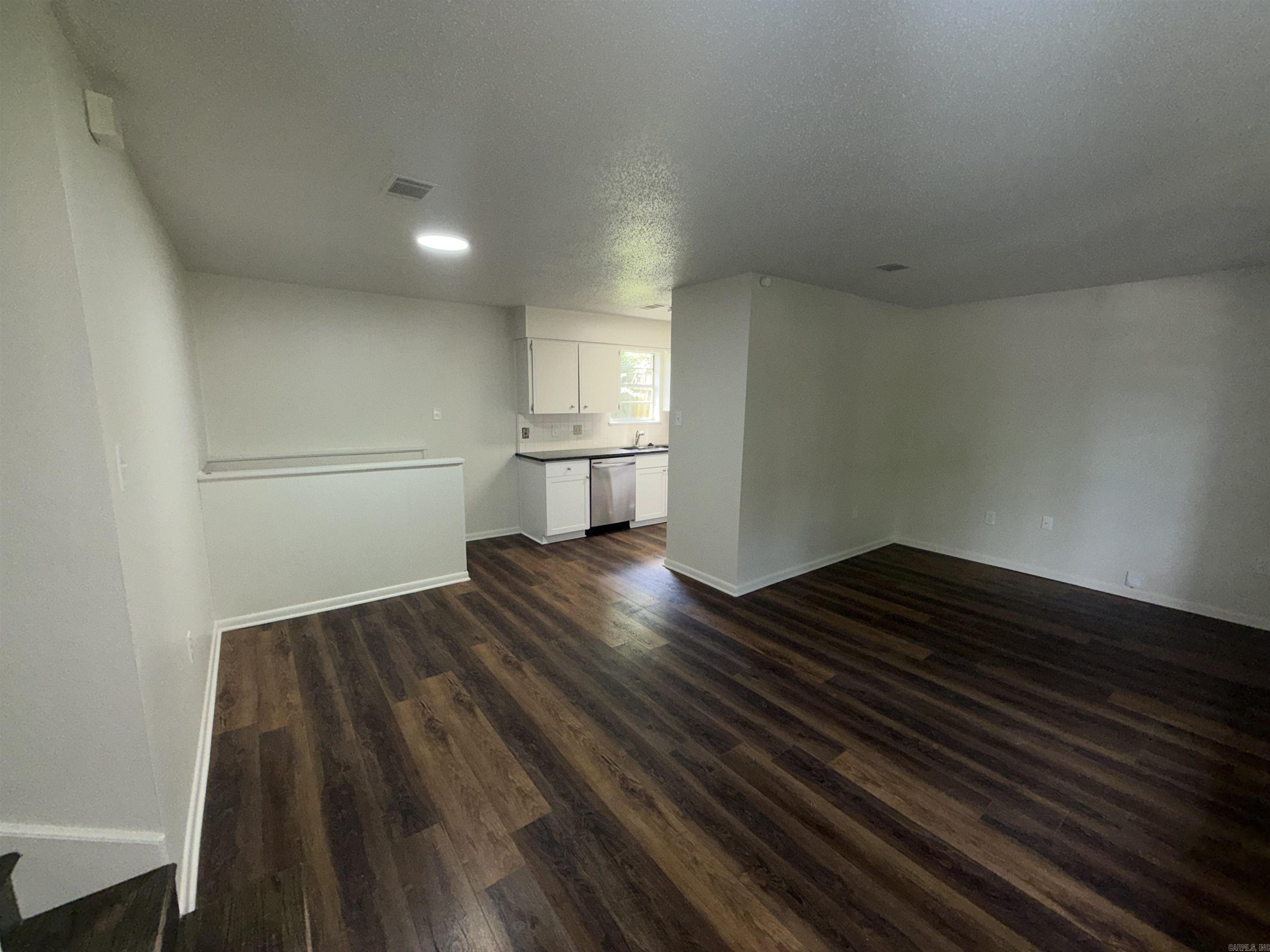 CAMPUS PLACE - Residential