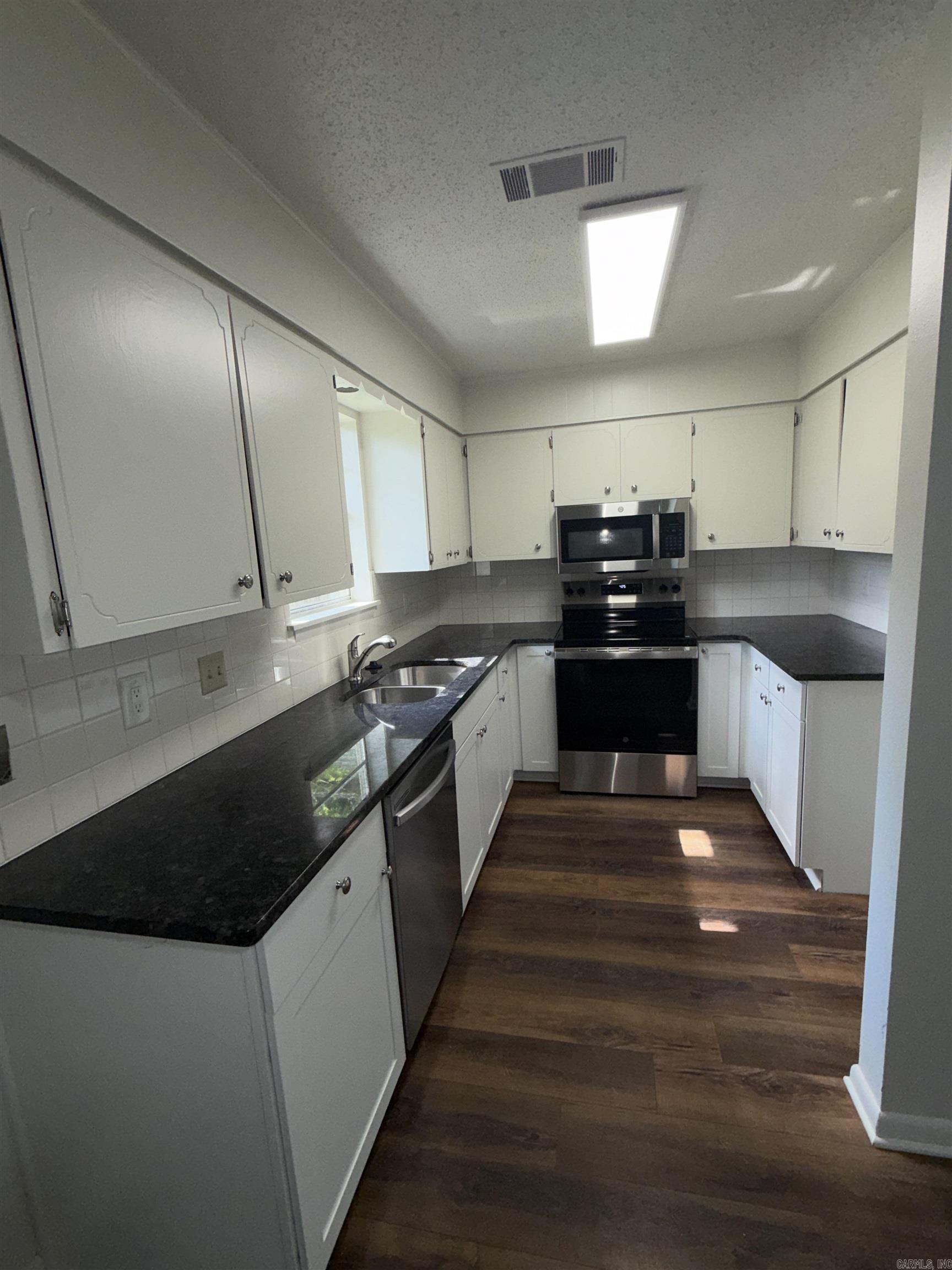 CAMPUS PLACE - Residential