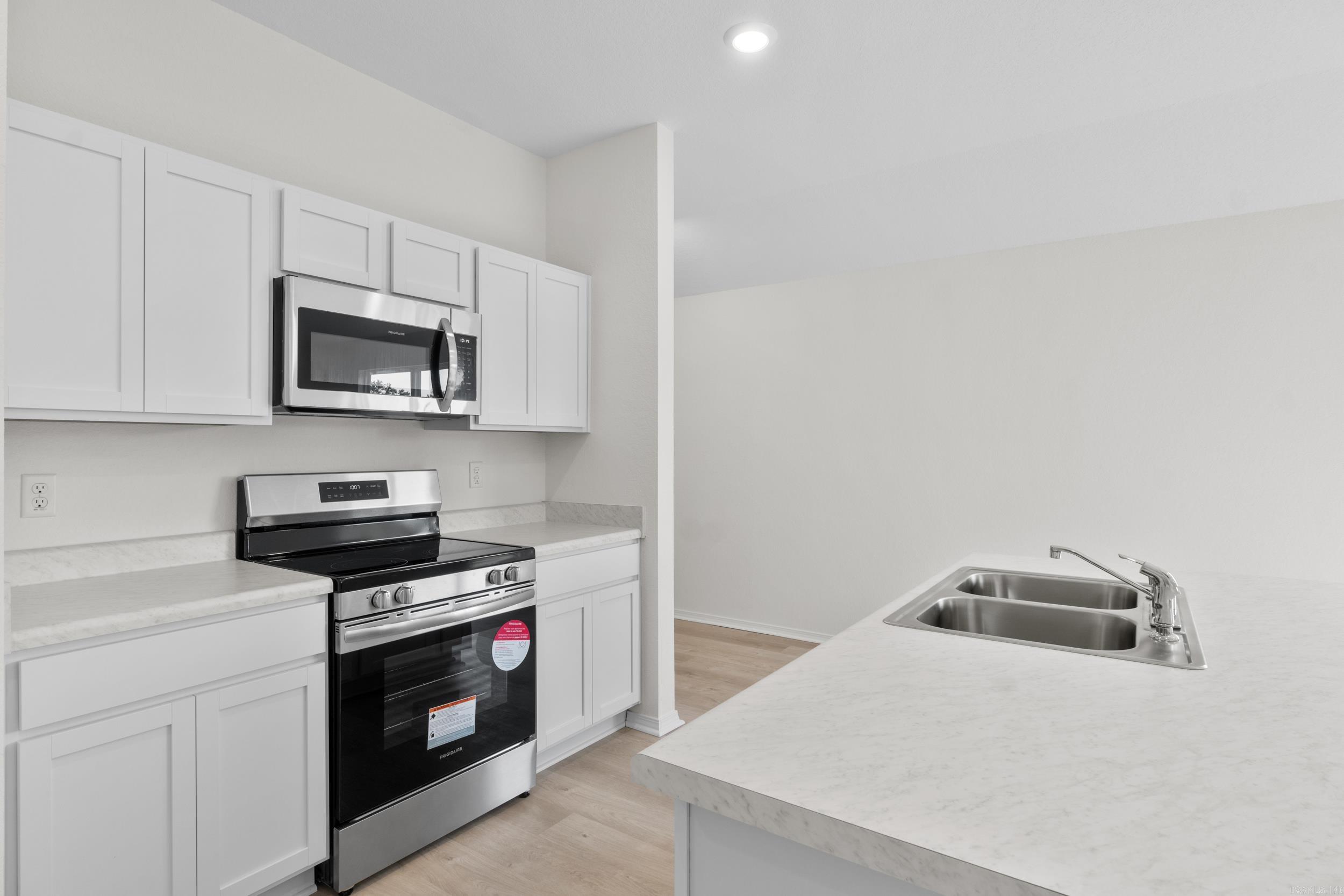 STAGECOACH MEADOWS - Residential