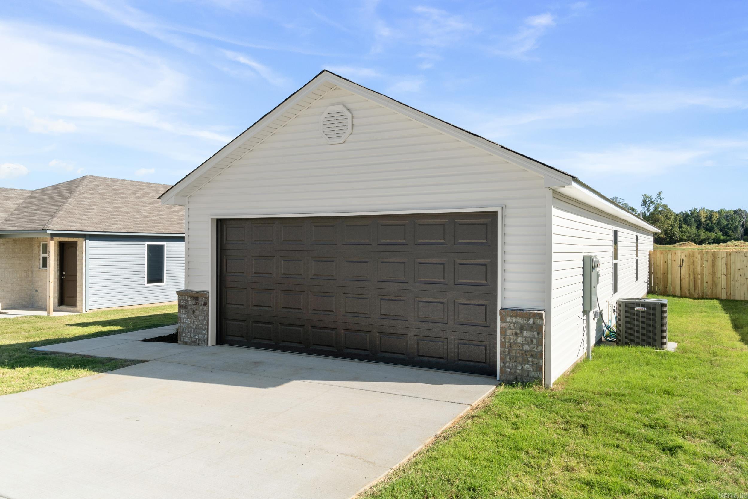 STAGECOACH MEADOWS - Residential