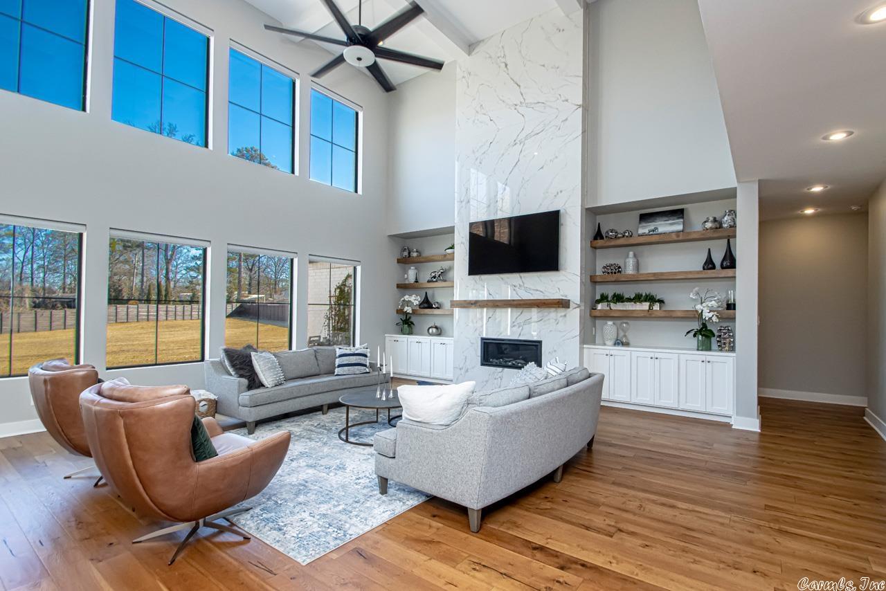 WEST LAKE VILLAGE - Residential