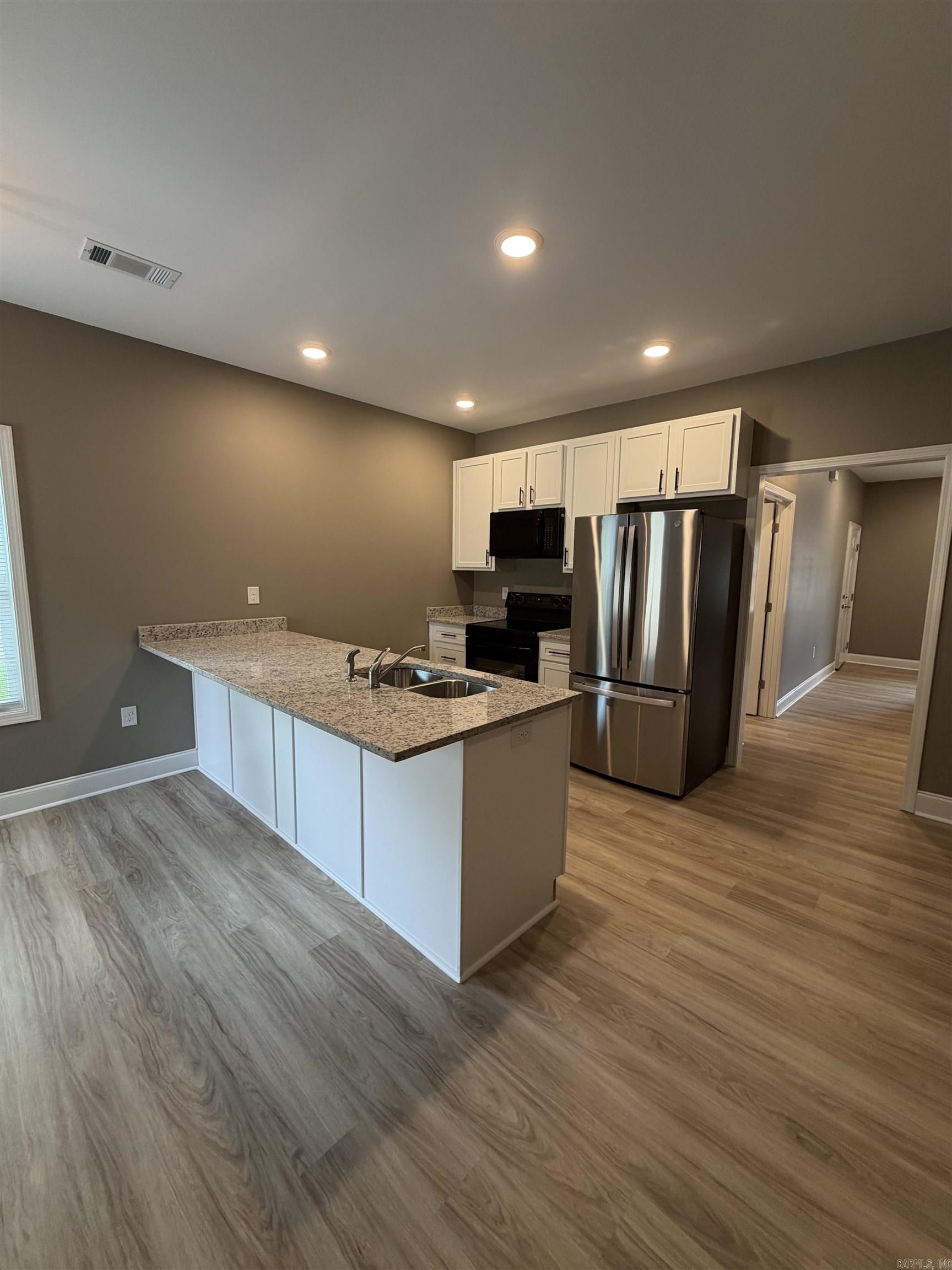GALLOWAYS ADDN - Residential Lease
