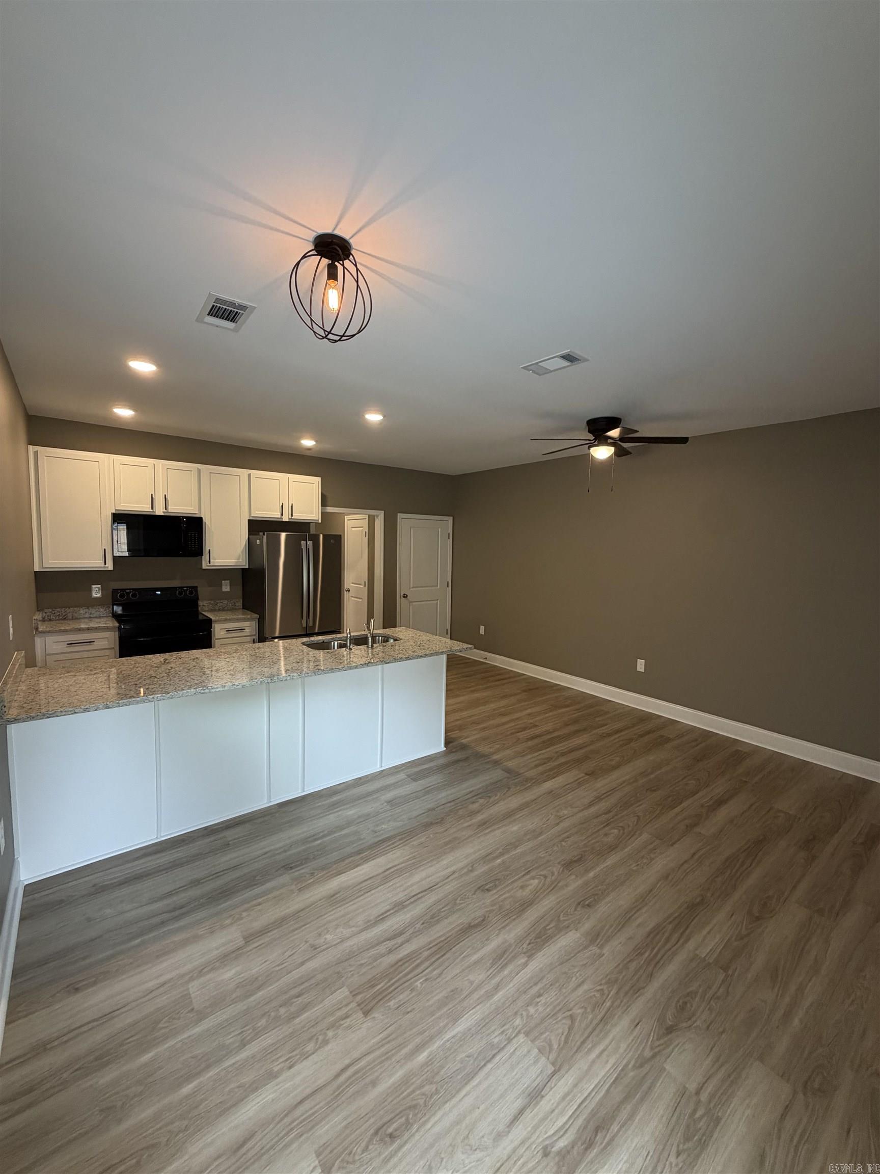 GALLOWAYS ADDN - Residential Lease