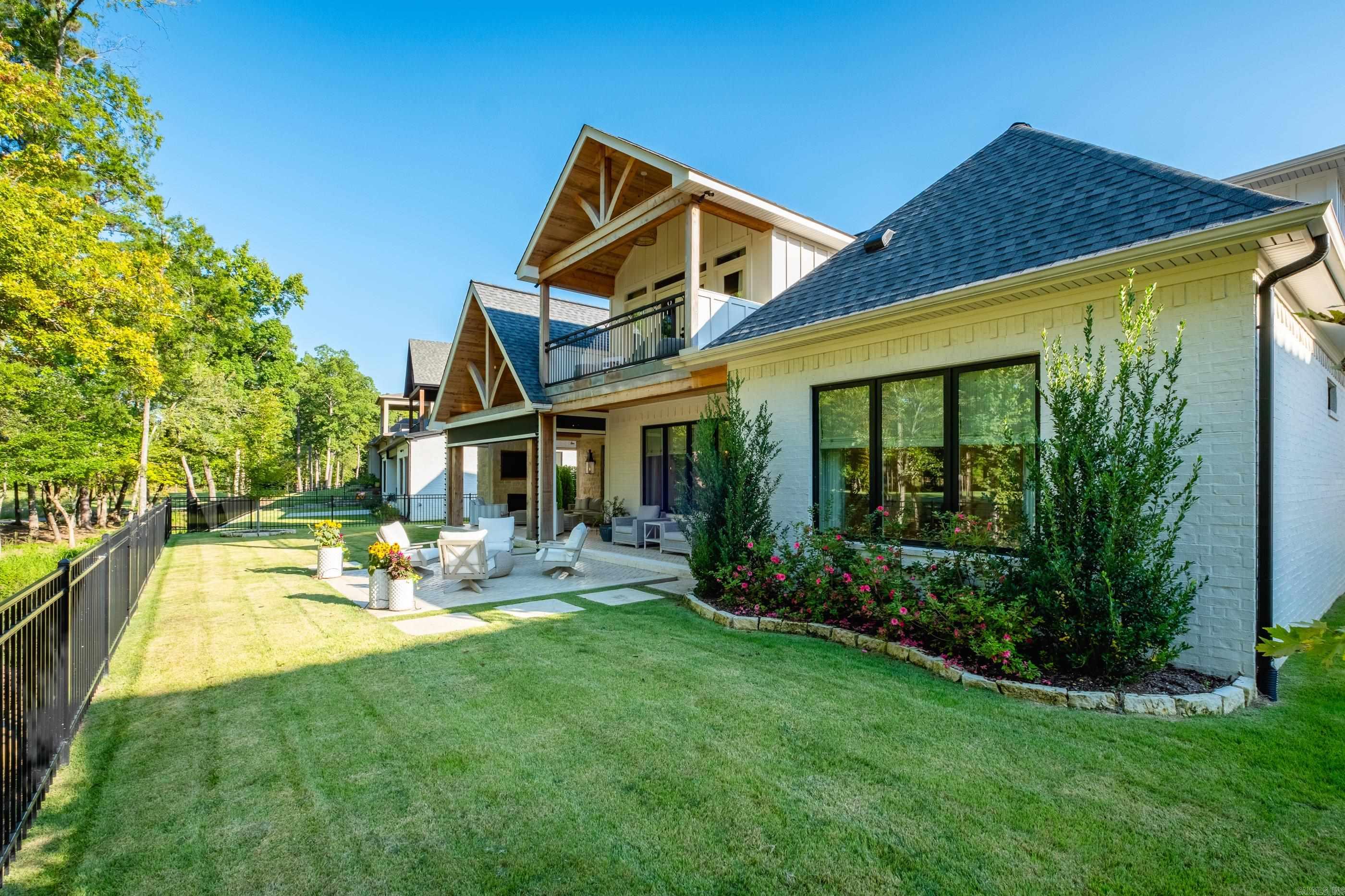 CHENAL VALLEY HALLEN COURT - Residential