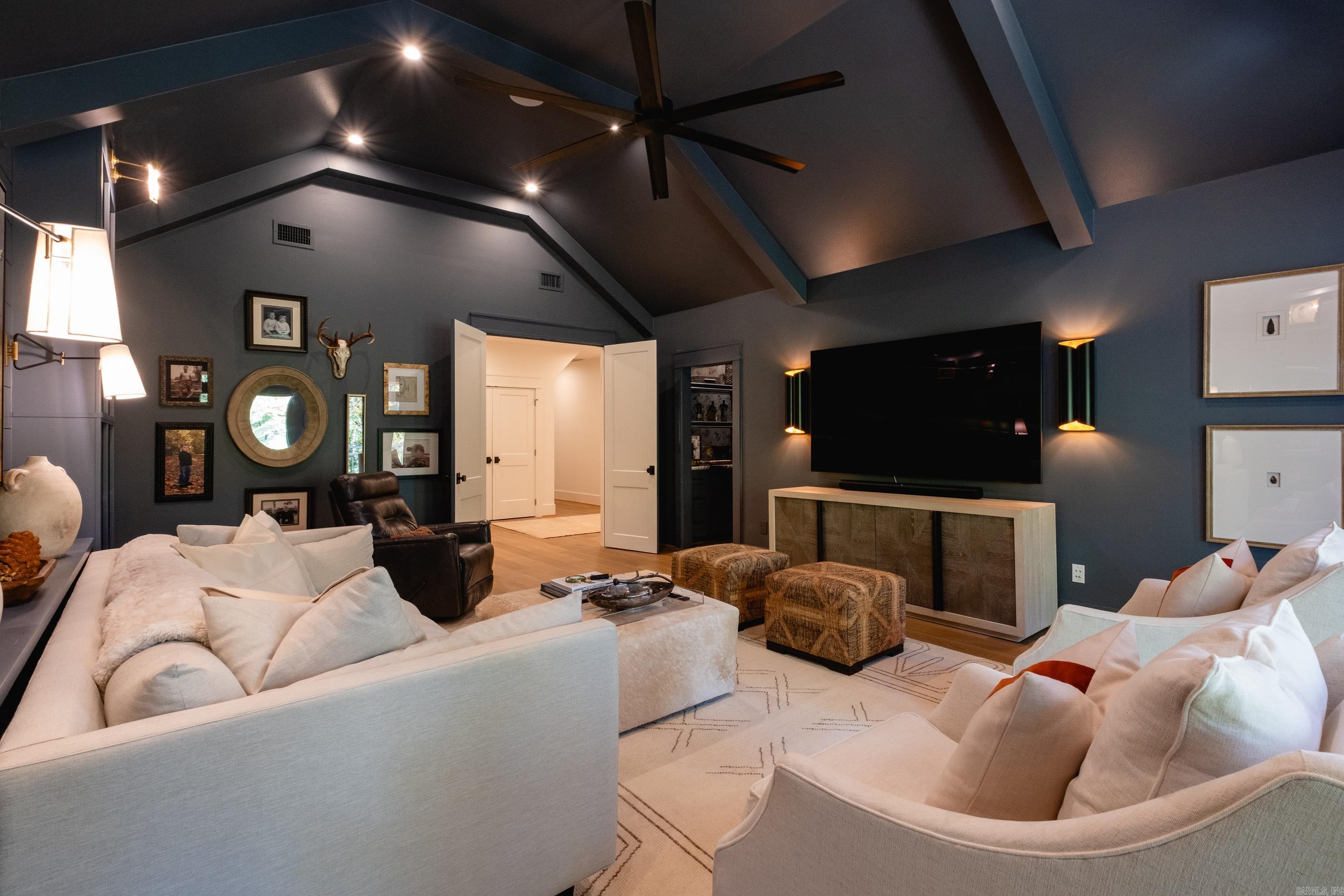CHENAL VALLEY HALLEN COURT - Residential