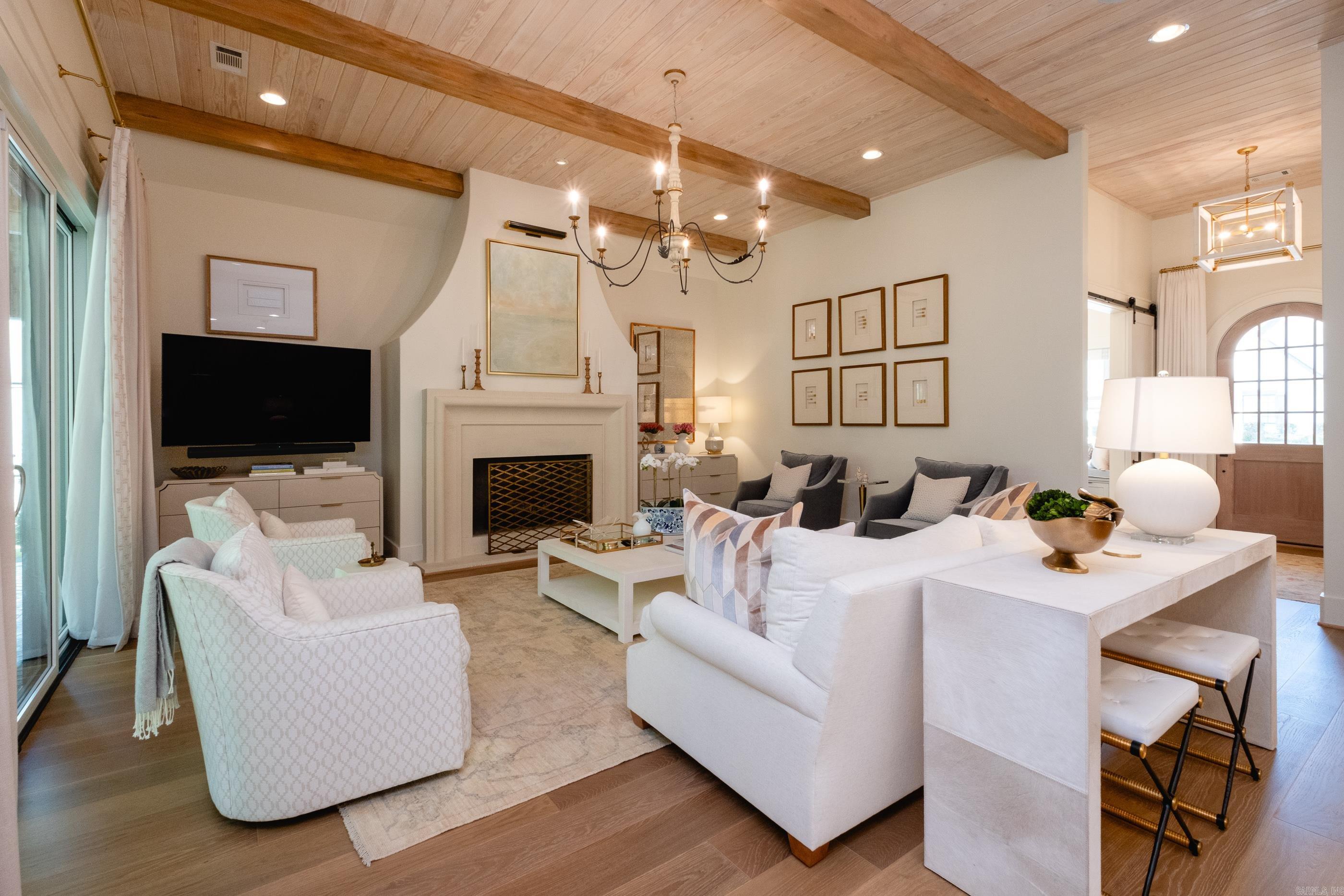 CHENAL VALLEY HALLEN COURT - Residential