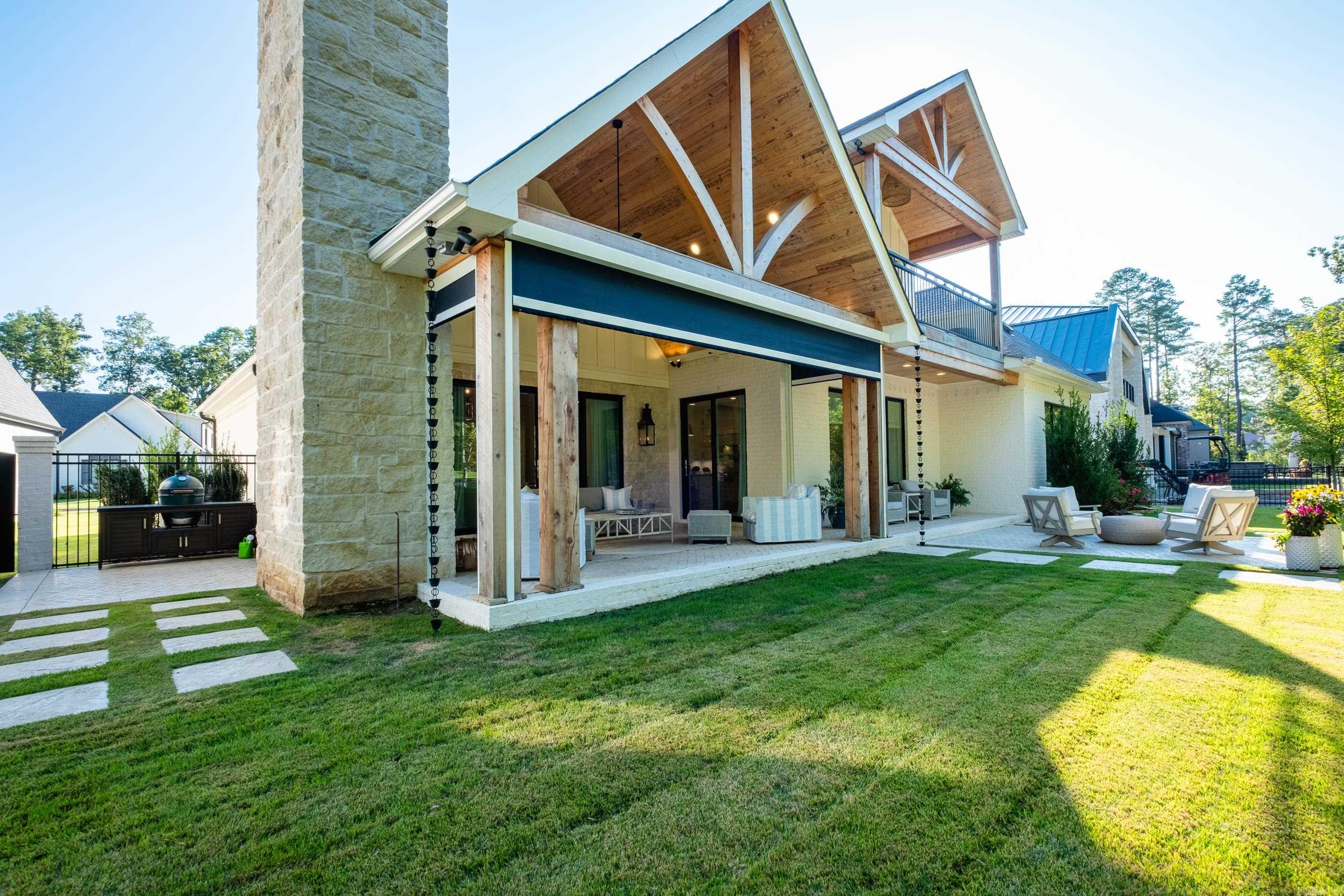 CHENAL VALLEY HALLEN COURT - Residential
