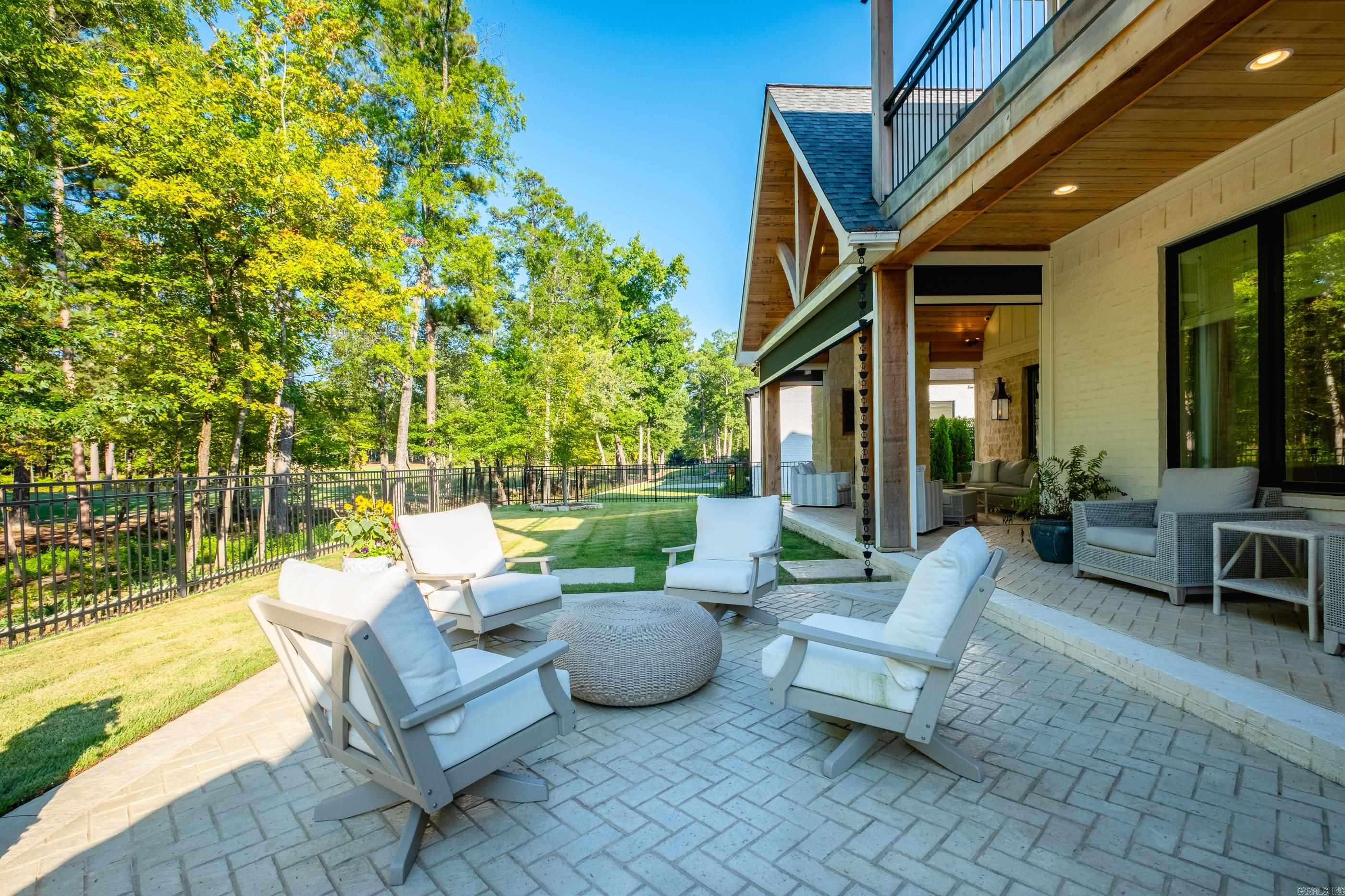 CHENAL VALLEY HALLEN COURT - Residential