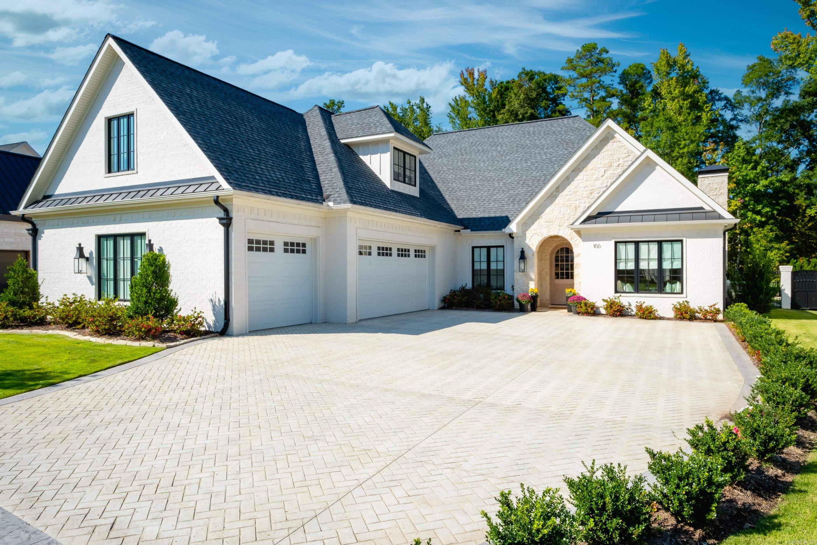CHENAL VALLEY HALLEN COURT - Residential