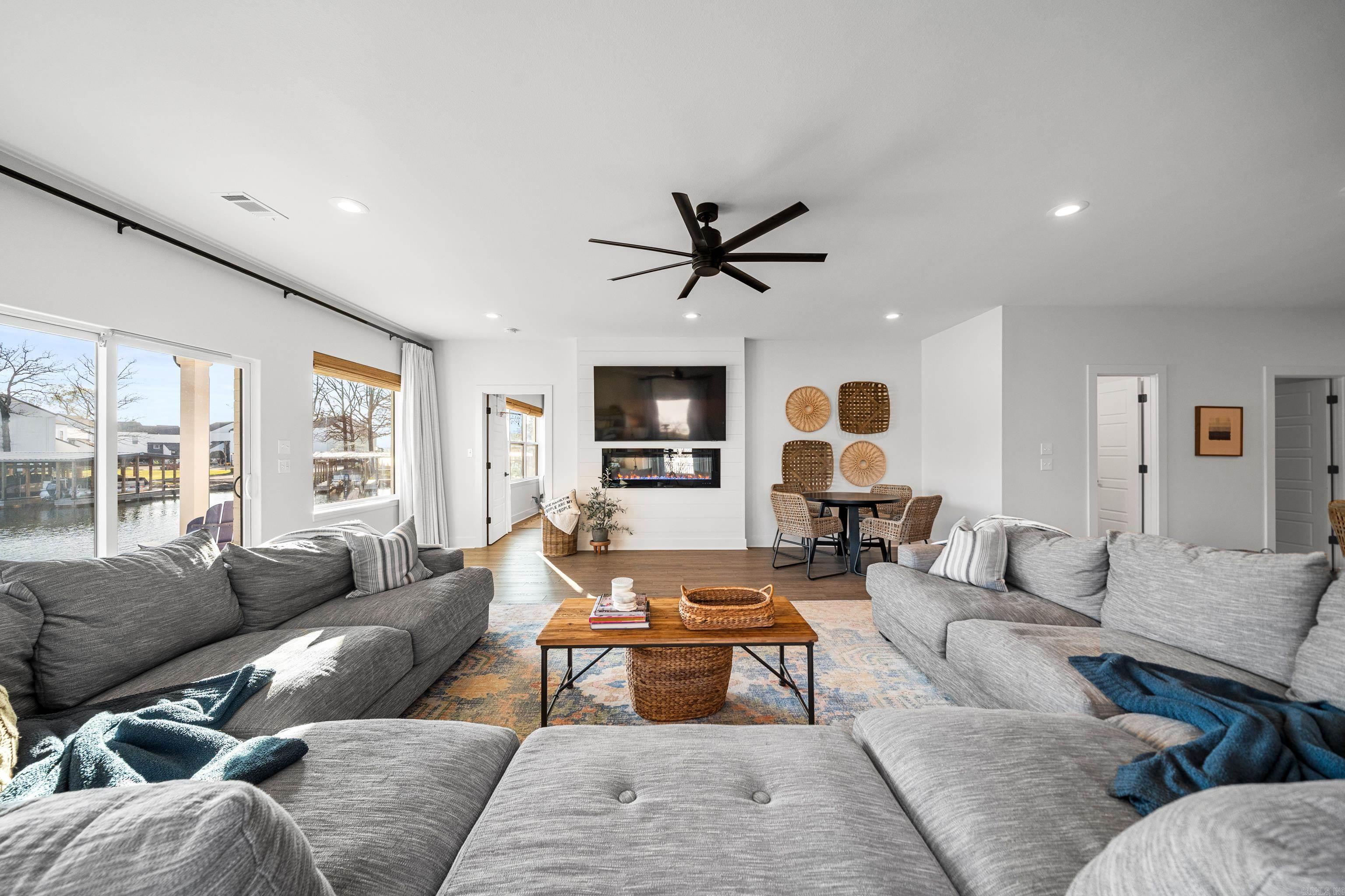 COTTAGES AT BAYSHORE PHASE III - Residential
