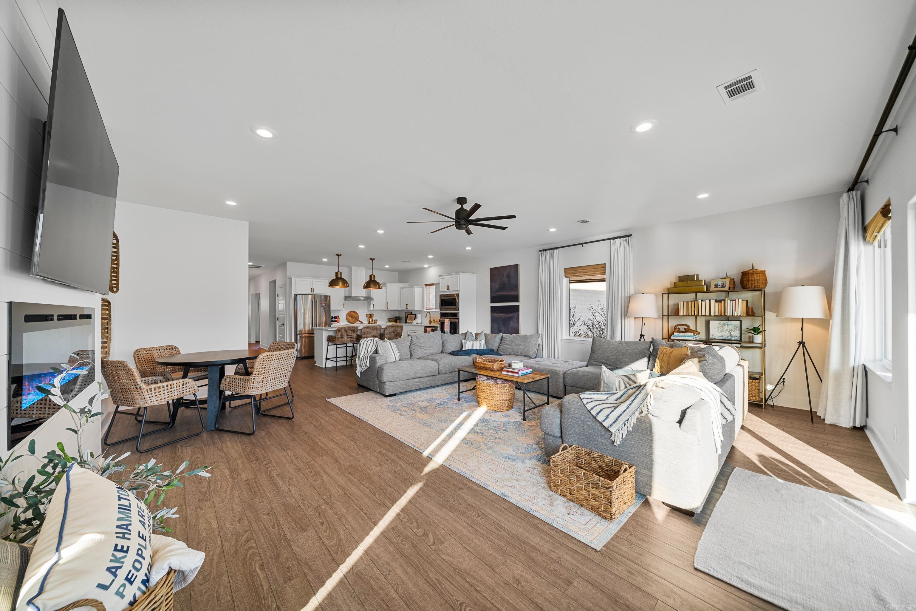 COTTAGES AT BAYSHORE PHASE III - Residential