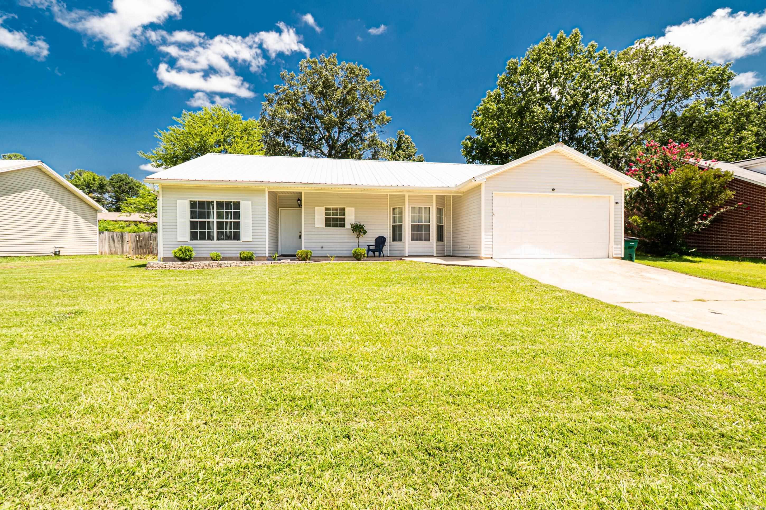 Welcome home to this beautifully updated 3-bedroom, 2-bath home in the desirable Goodwin Heights Subdivision! This move-in ready property features stylish updates throughout, offering a fresh, modern feel. Enjoy a spacious, completely fenced backyard that's perfect for kids, pets, entertaining, or simply relaxing. Conveniently located and ready for its next owner, this home is one you won't want to miss. Schedule your private showing today!