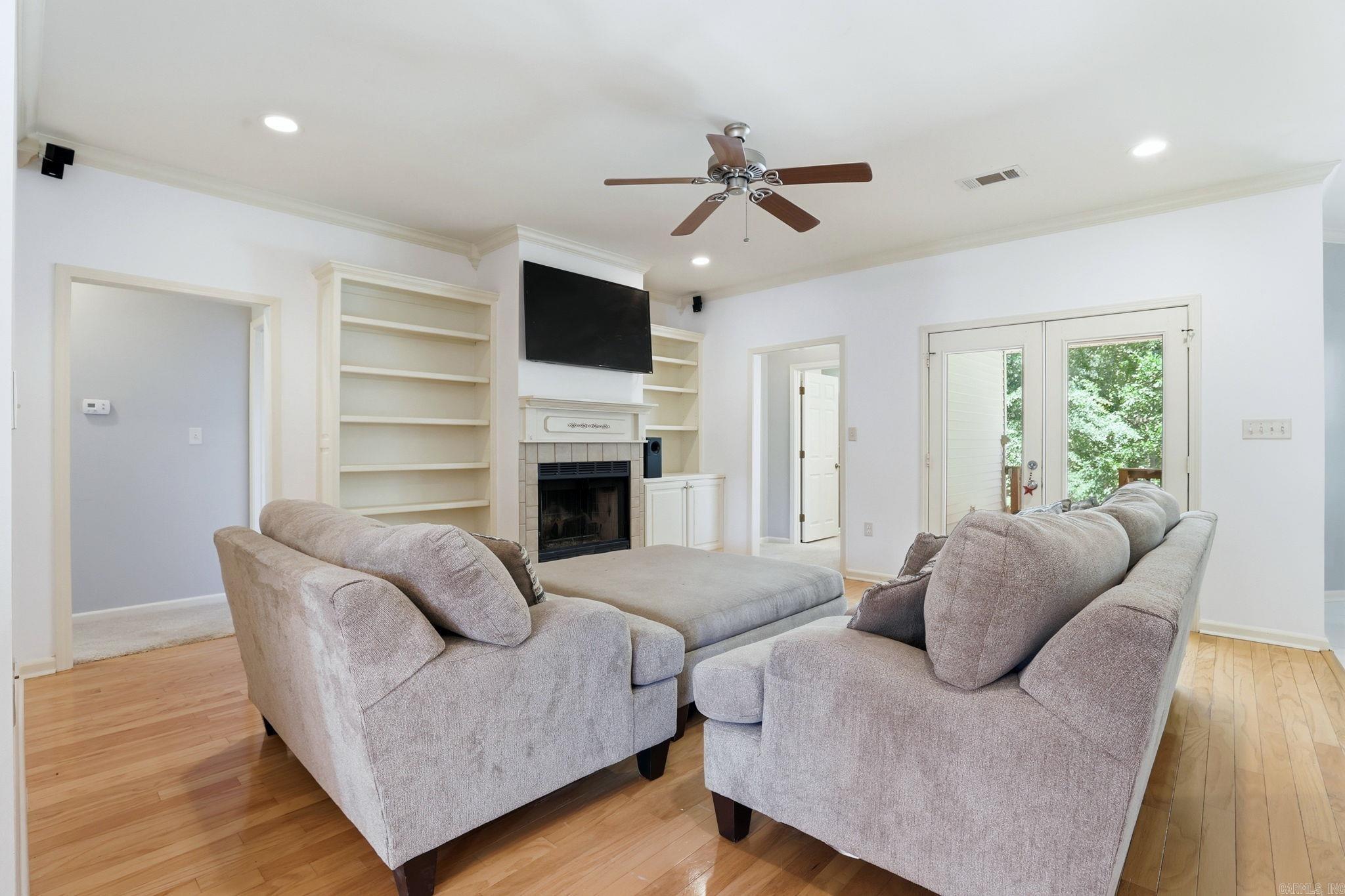 EDGEWATER ADDN - Residential