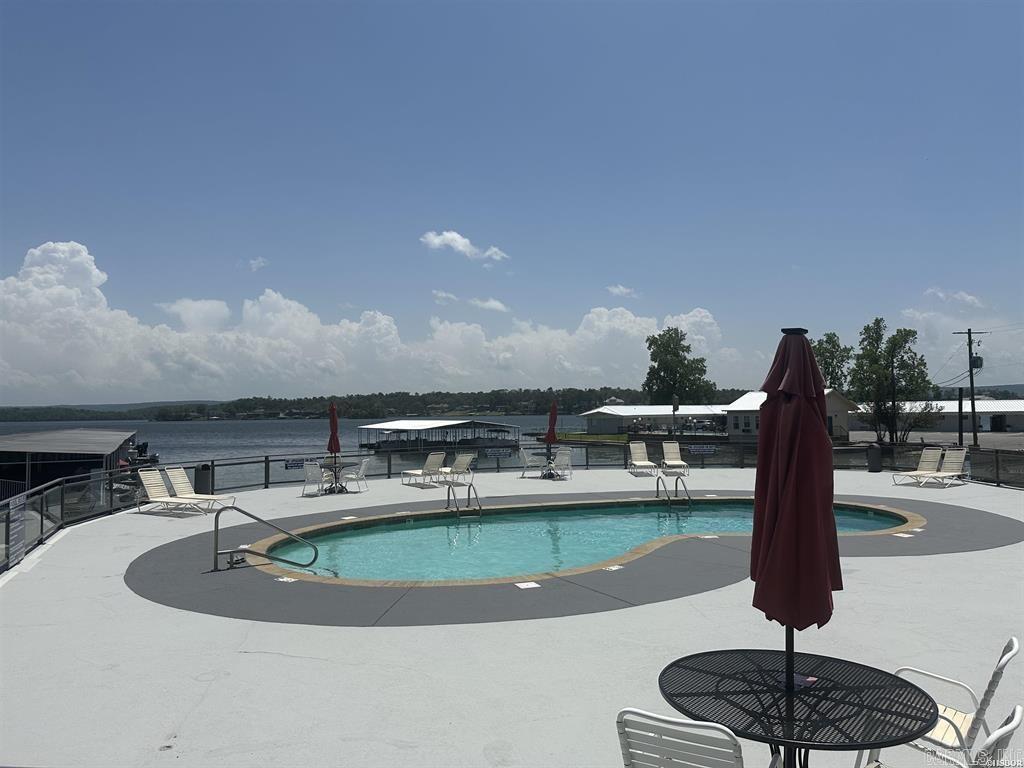 WILLOW BEACH HPR - Residential