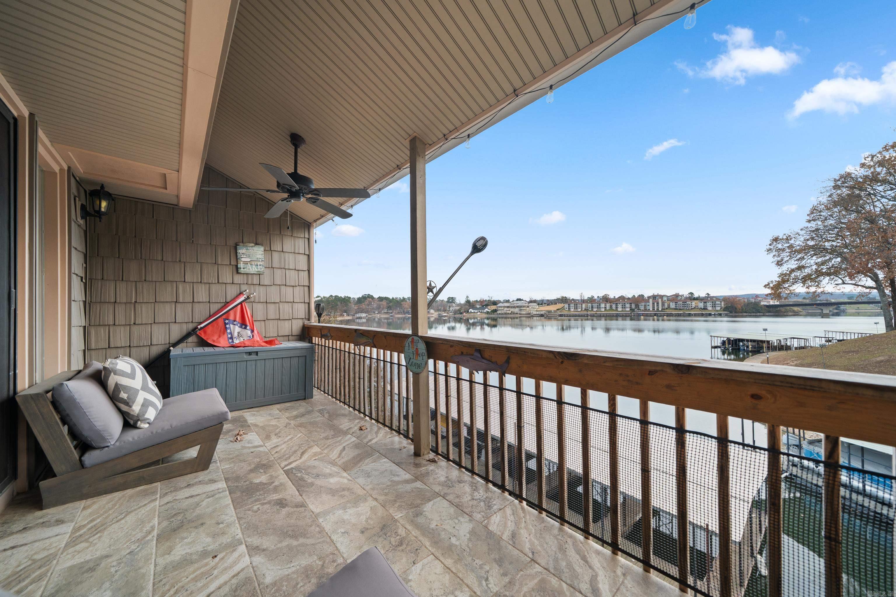 MOORINGS HPR - Residential