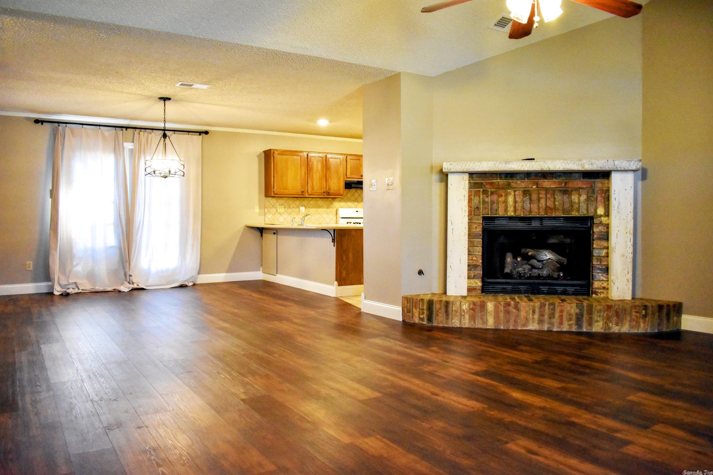 AMBER OAKS ADDN - Residential