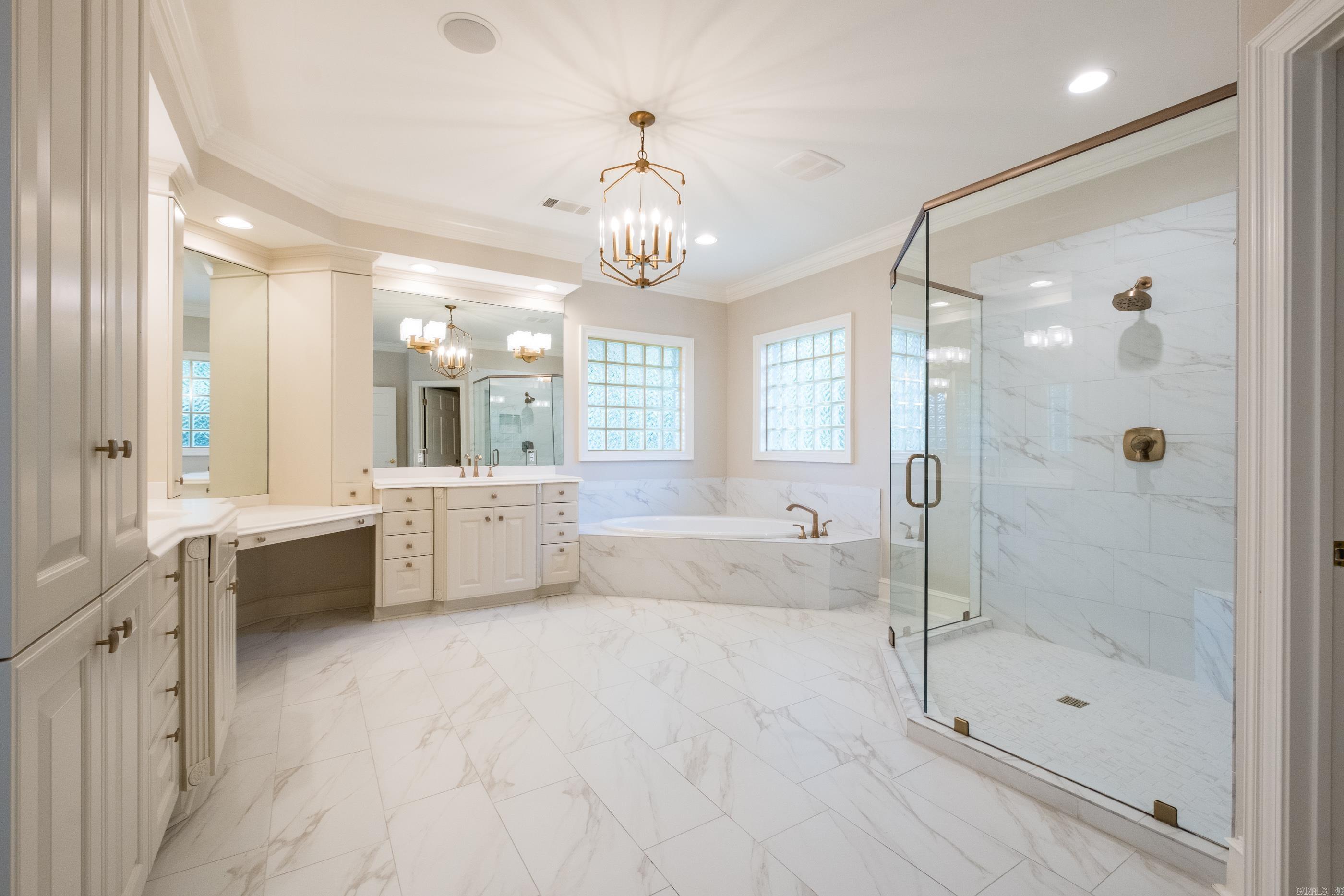 HICKORY CREEK - Residential