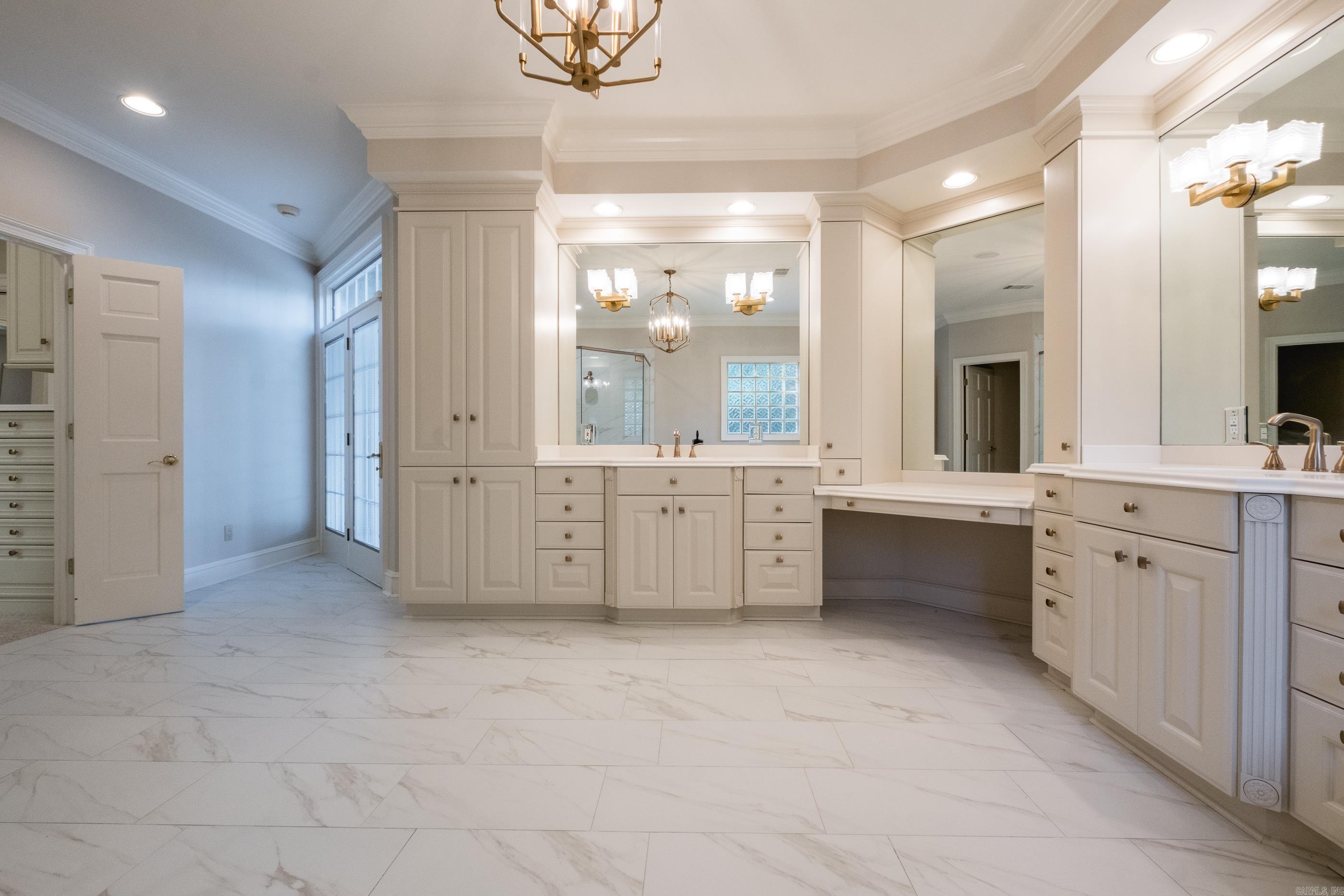 HICKORY CREEK - Residential