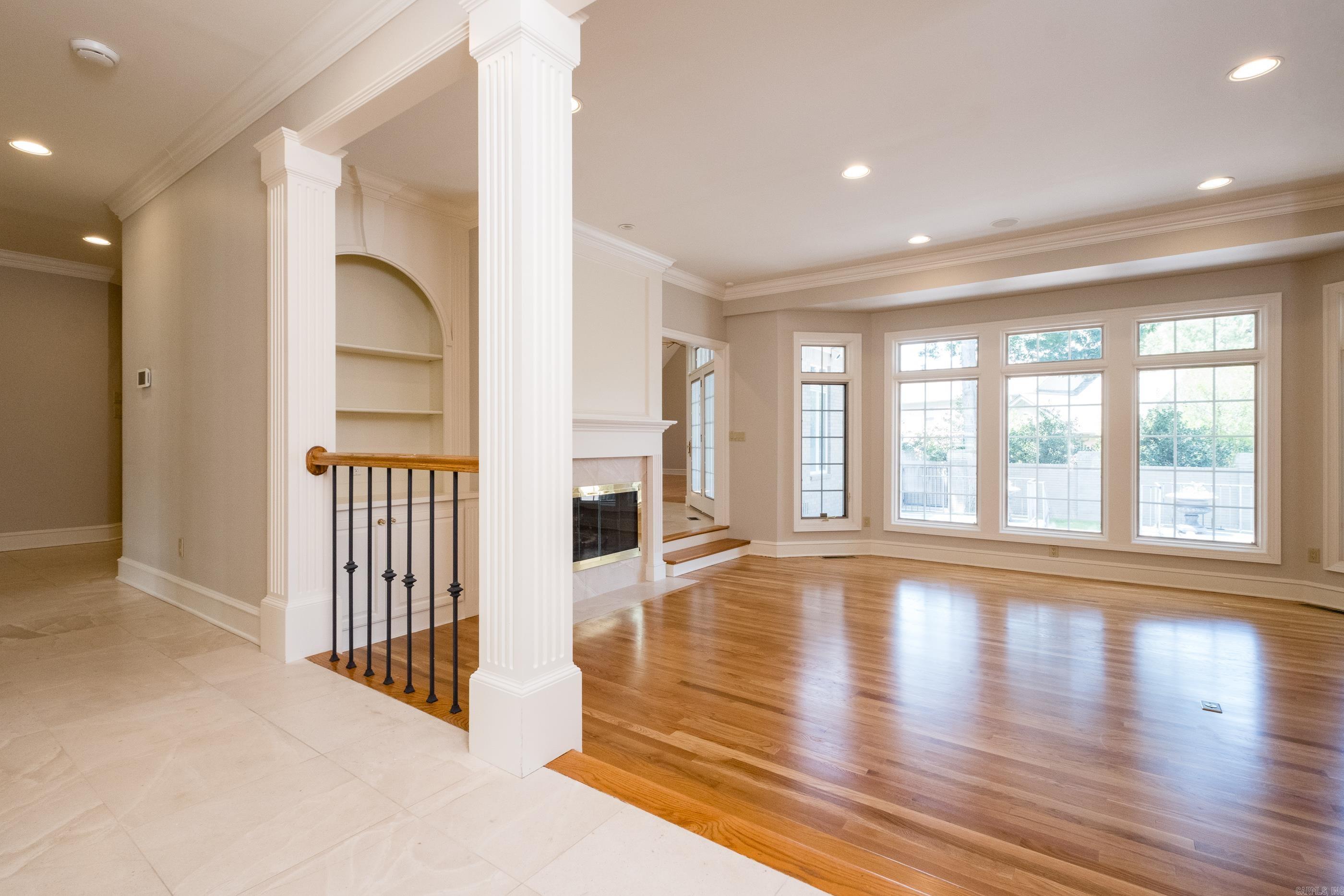 HICKORY CREEK - Residential