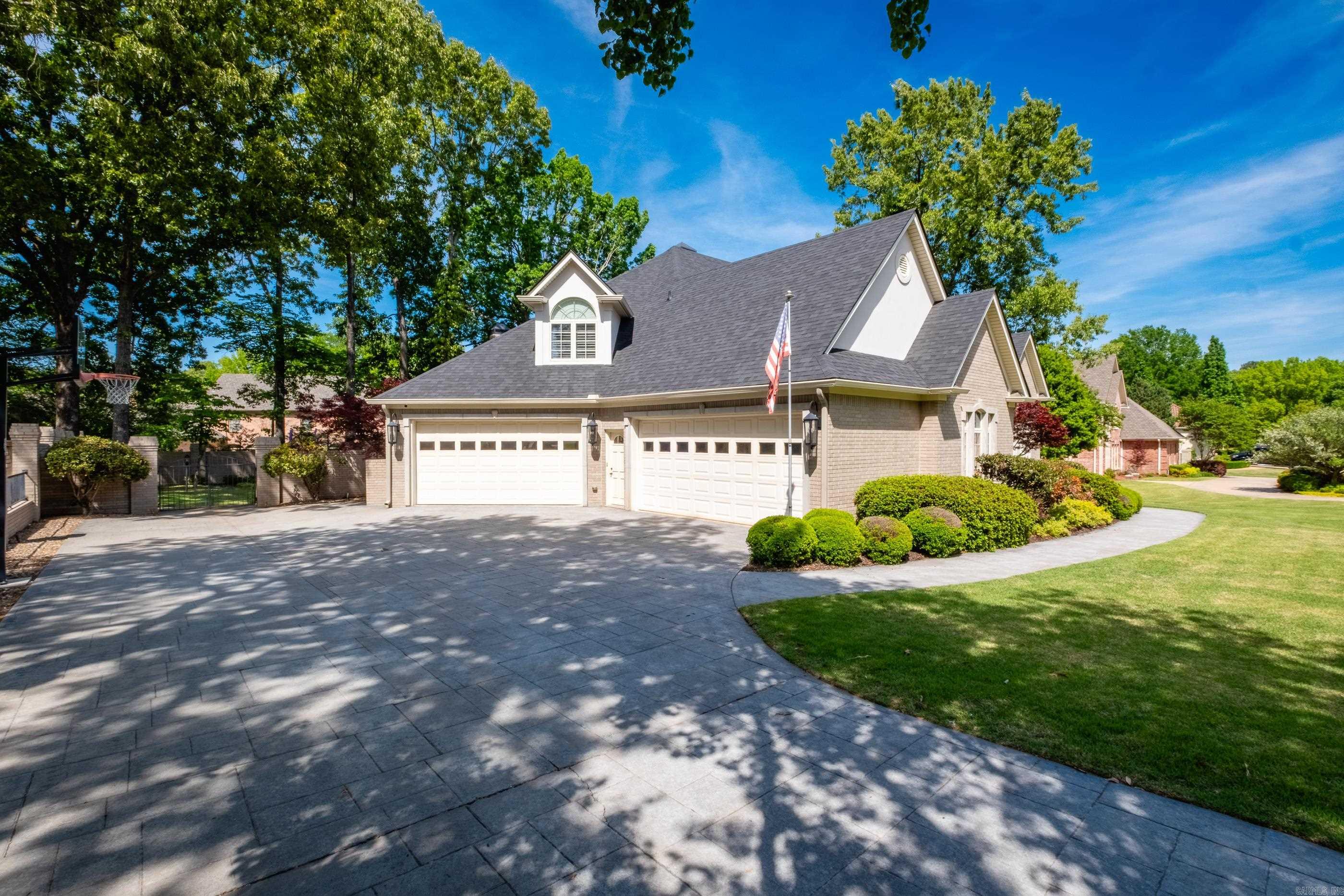 HICKORY CREEK - Residential